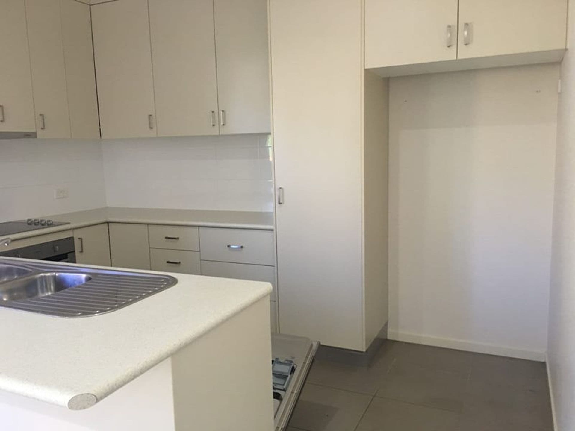 Unit 3/1 Leslie Dr, Moranbah, QLD, 4744, Moranbah - Thumbnail 3