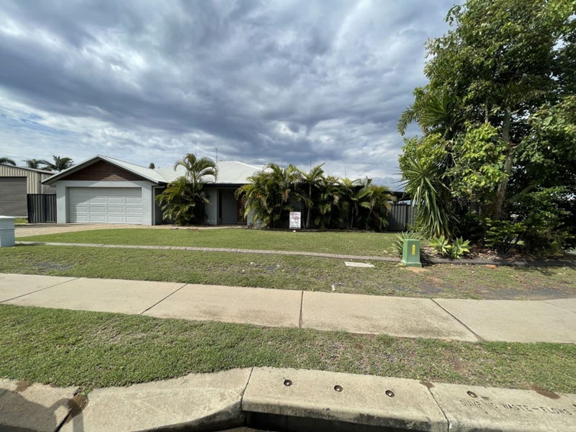 96 Clements St, Moranbah, QLD, 4744, Moranbah - Thumbnail 2