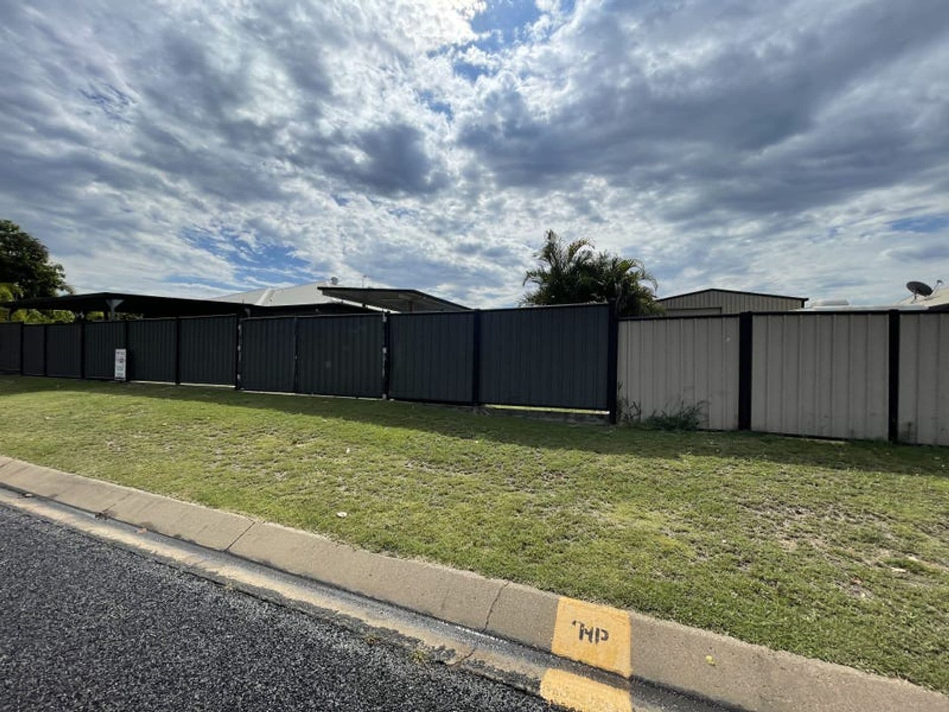96 Clements St, Moranbah, QLD, 4744, Moranbah - Thumbnail 3