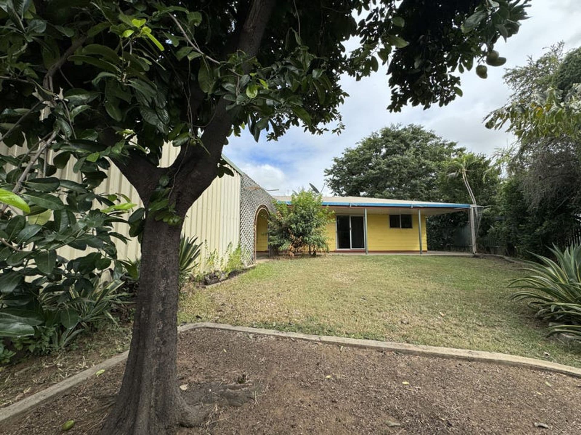 64 Yeates St, Moranbah, QLD, 4744, Moranbah - Thumbnail 7