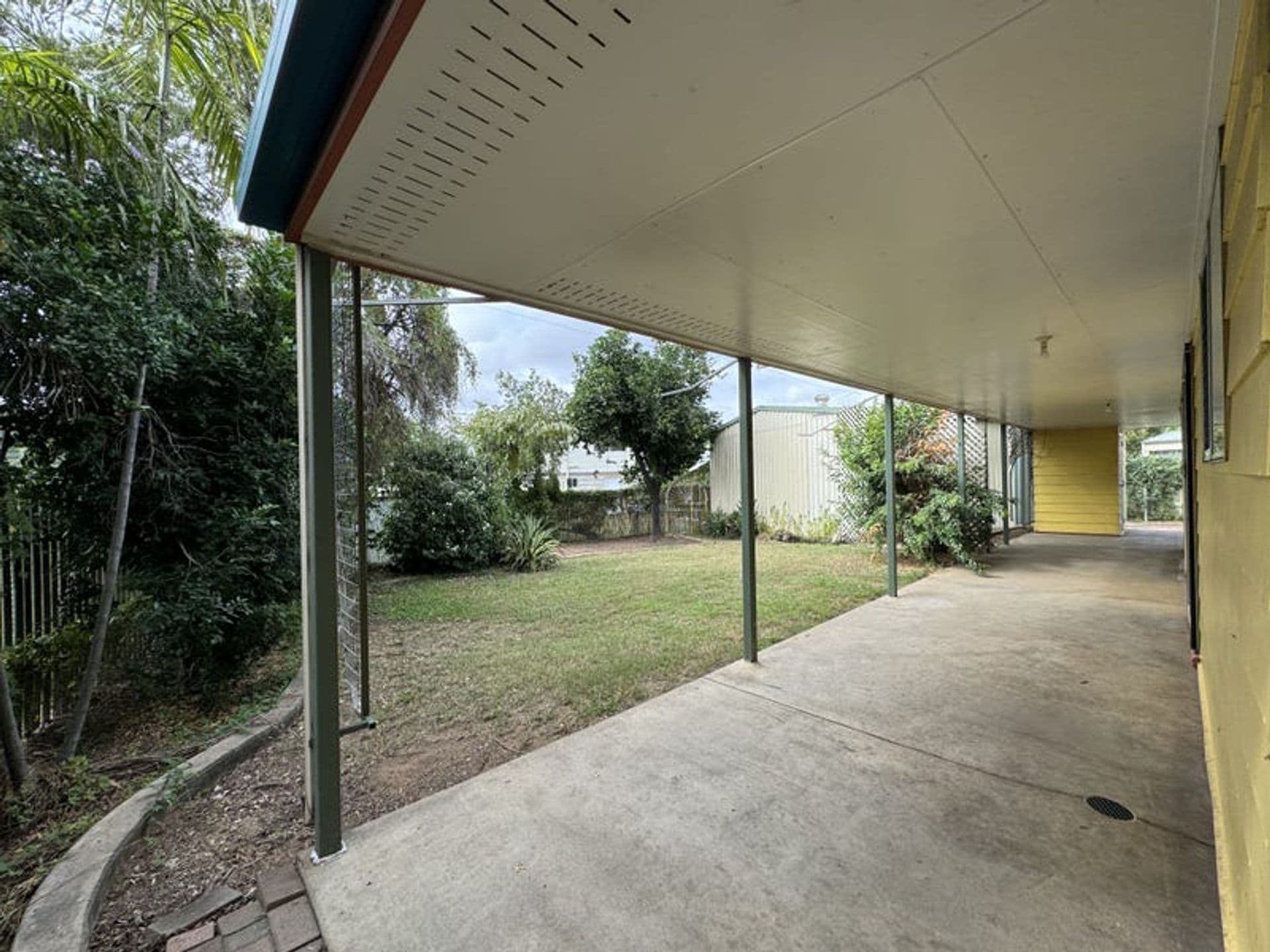 64 Yeates St, Moranbah, QLD, 4744, Moranbah - Thumbnail 8