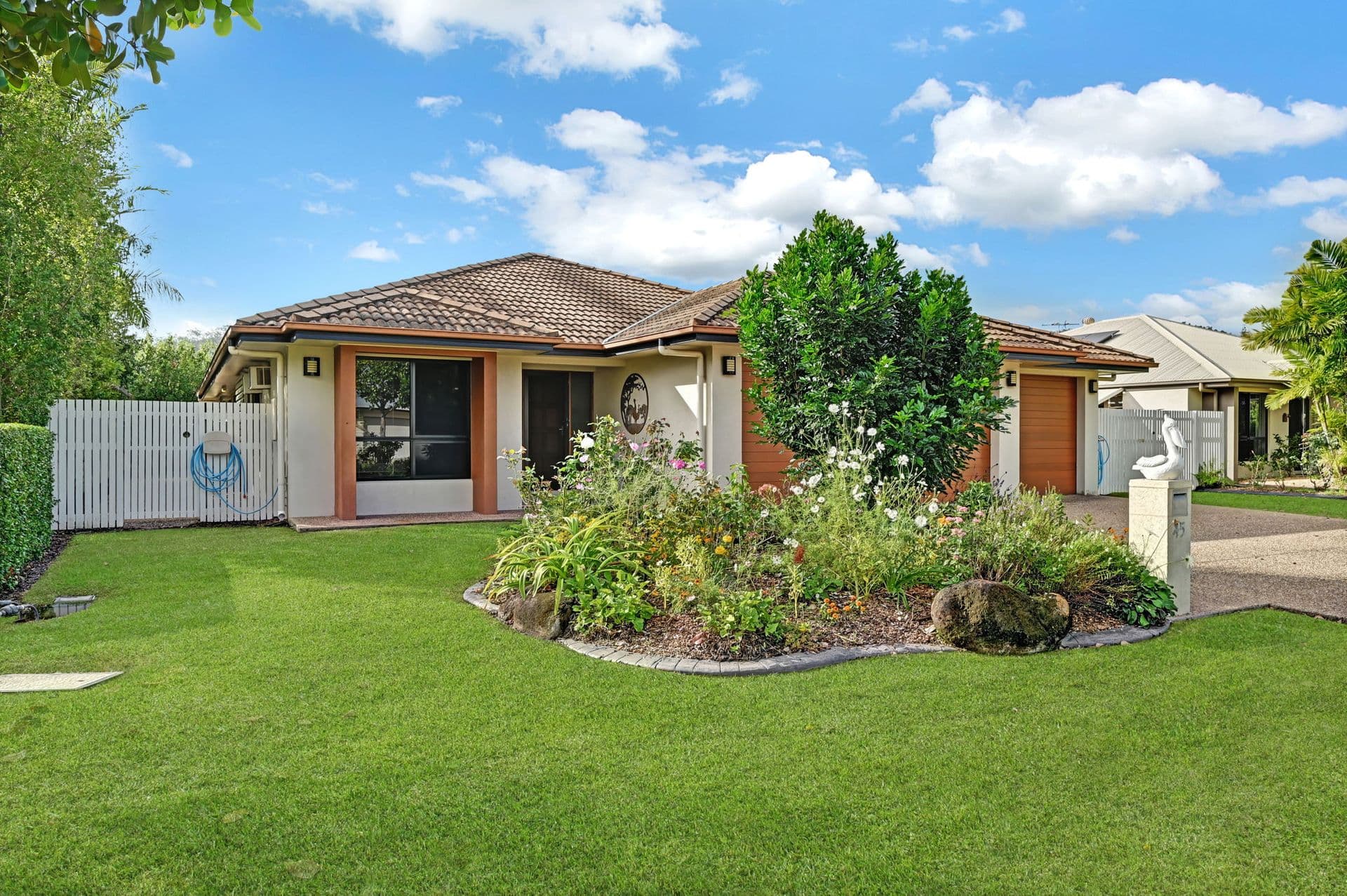 45 Bamboo Crescent, Mount Louisa, QLD, 4814, Mount Louisa - Thumbnail 2