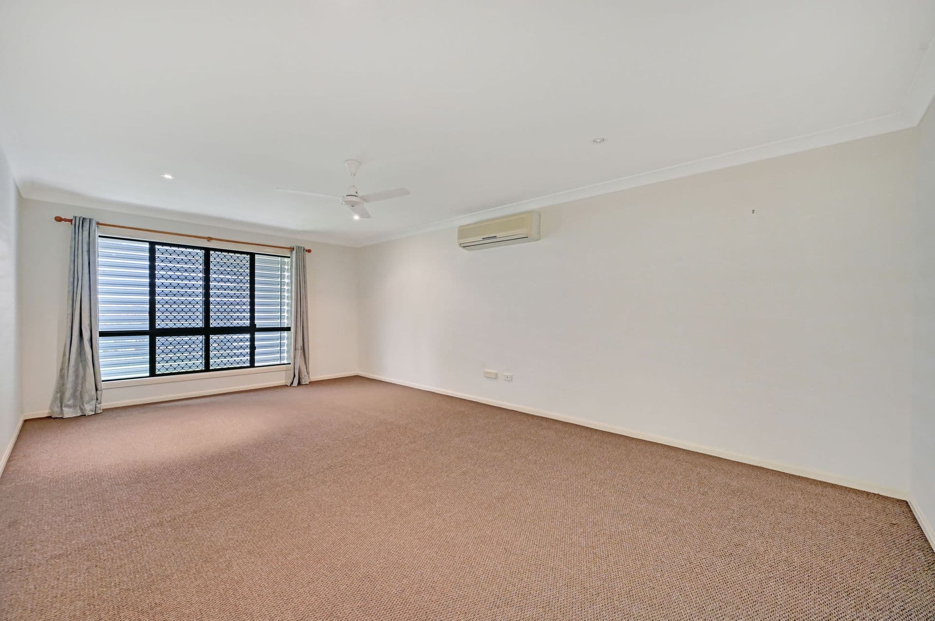 45 Bamboo Crescent, Mount Louisa, QLD, 4814, Mount Louisa - Thumbnail 8