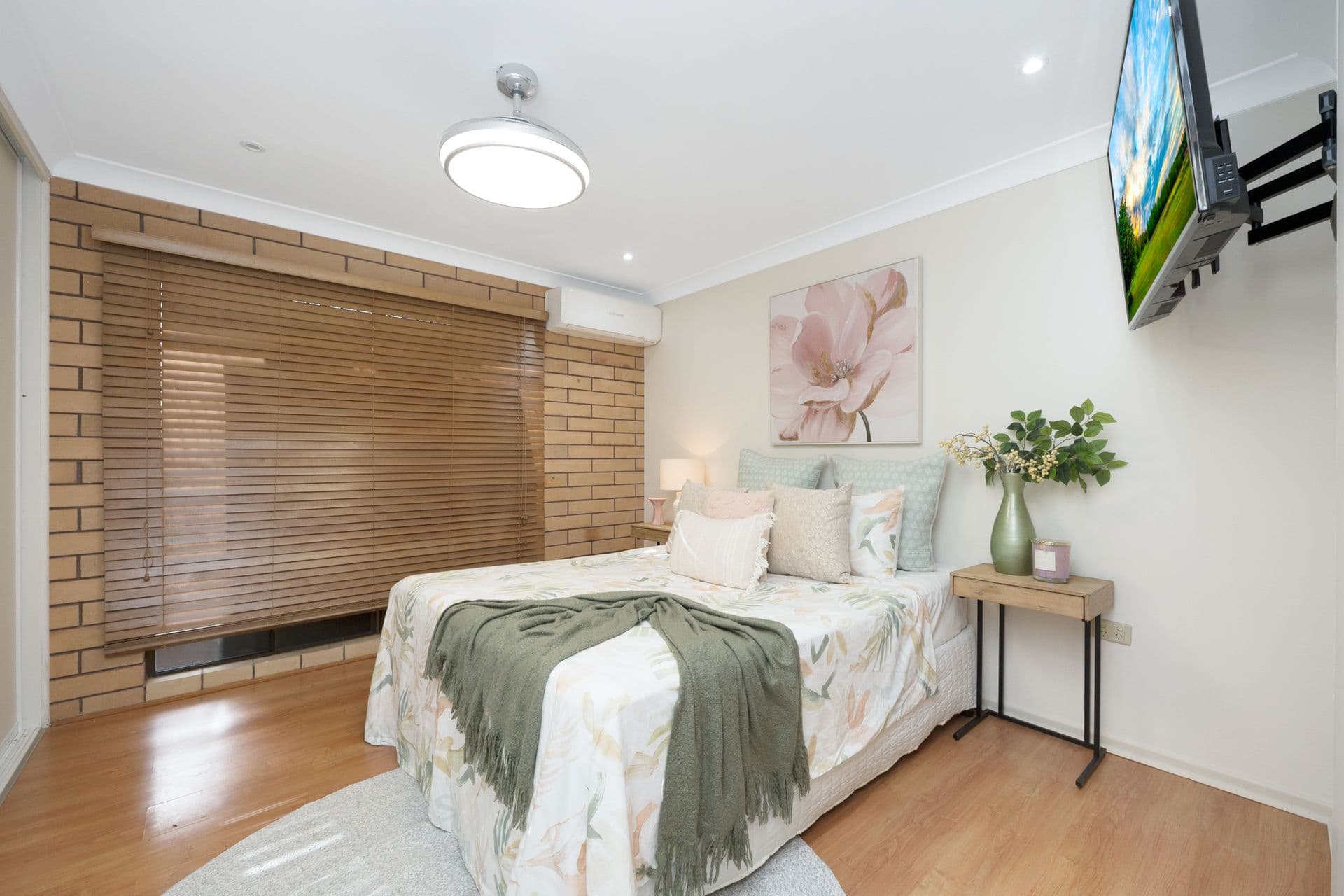 18 Lara Street, Cranbrook, QLD, 4814, Cranbrook - Thumbnail 2