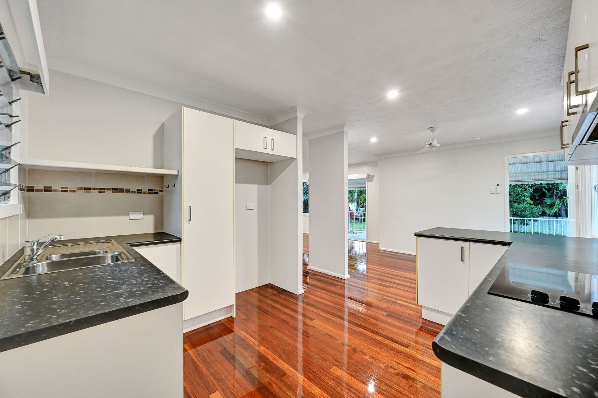 24 UNDARA AVENUE, Cranbrook, QLD, 4814, Cranbrook - Thumbnail 7