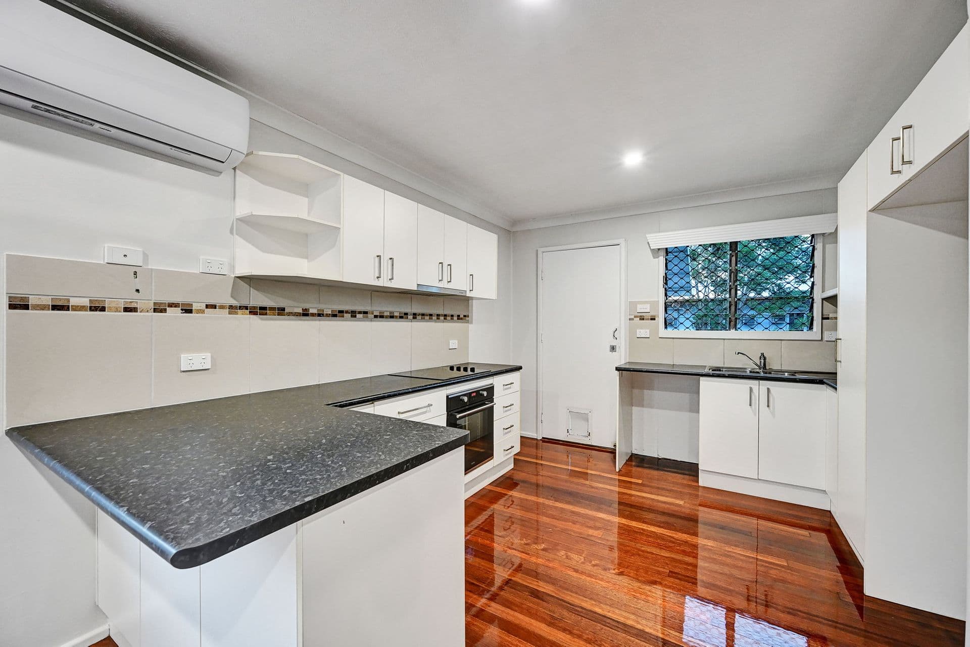24 UNDARA AVENUE, Cranbrook, QLD, 4814, Cranbrook - Thumbnail 8