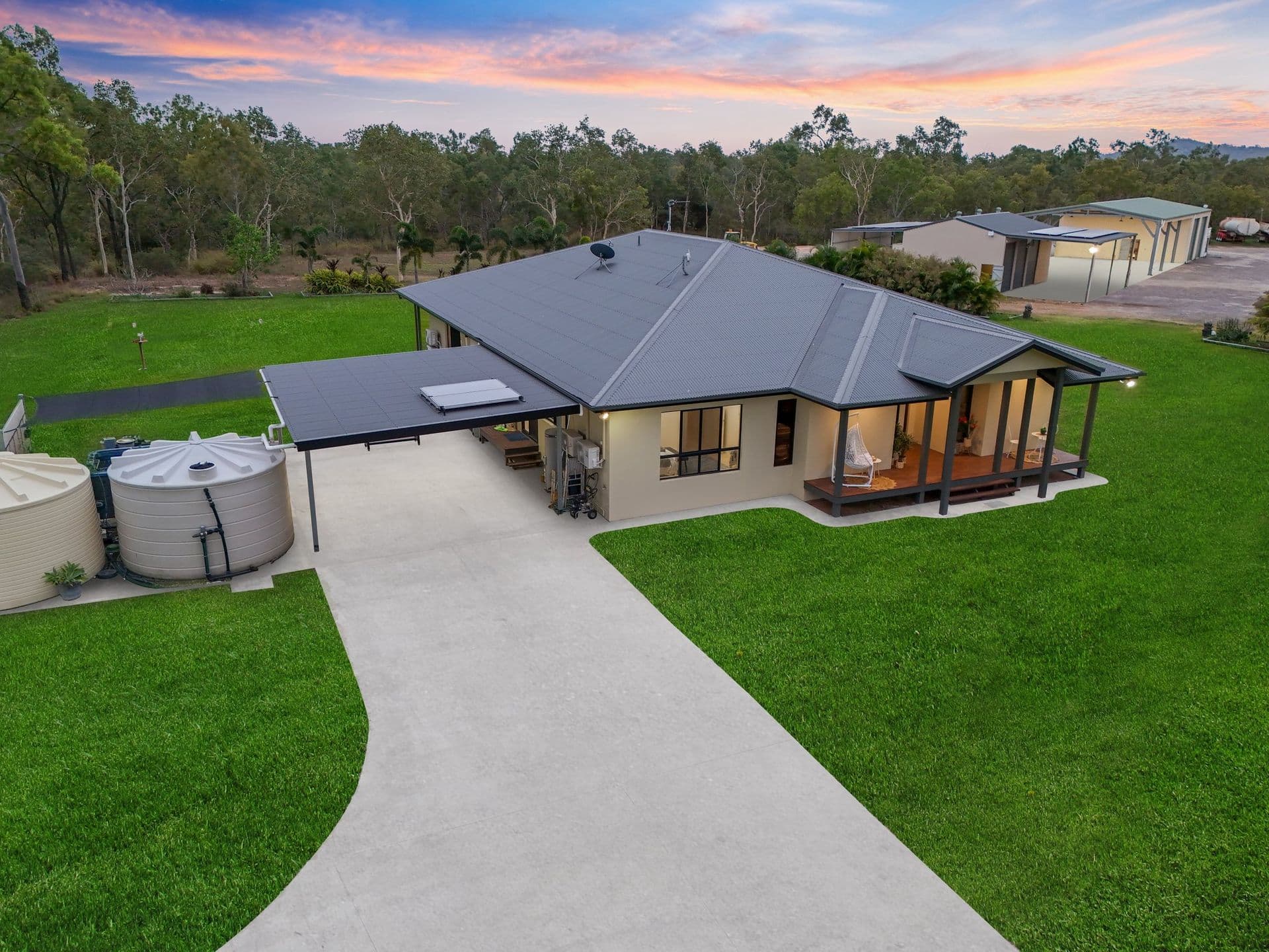 1/504 BLACK RIVER ROAD, Black River, QLD, 4818, Black River - Image 1