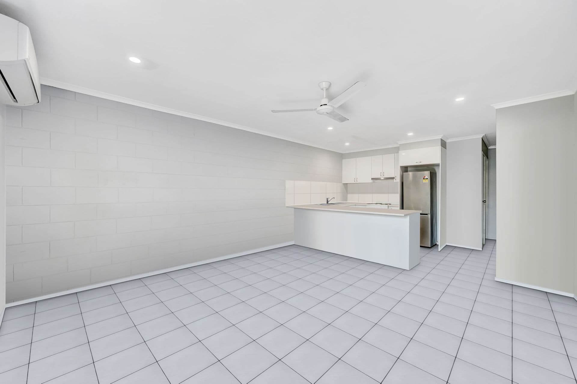 3/22 ROBERTS STREET, Hermit Park, QLD, 4812, Hermit Park - Thumbnail 2