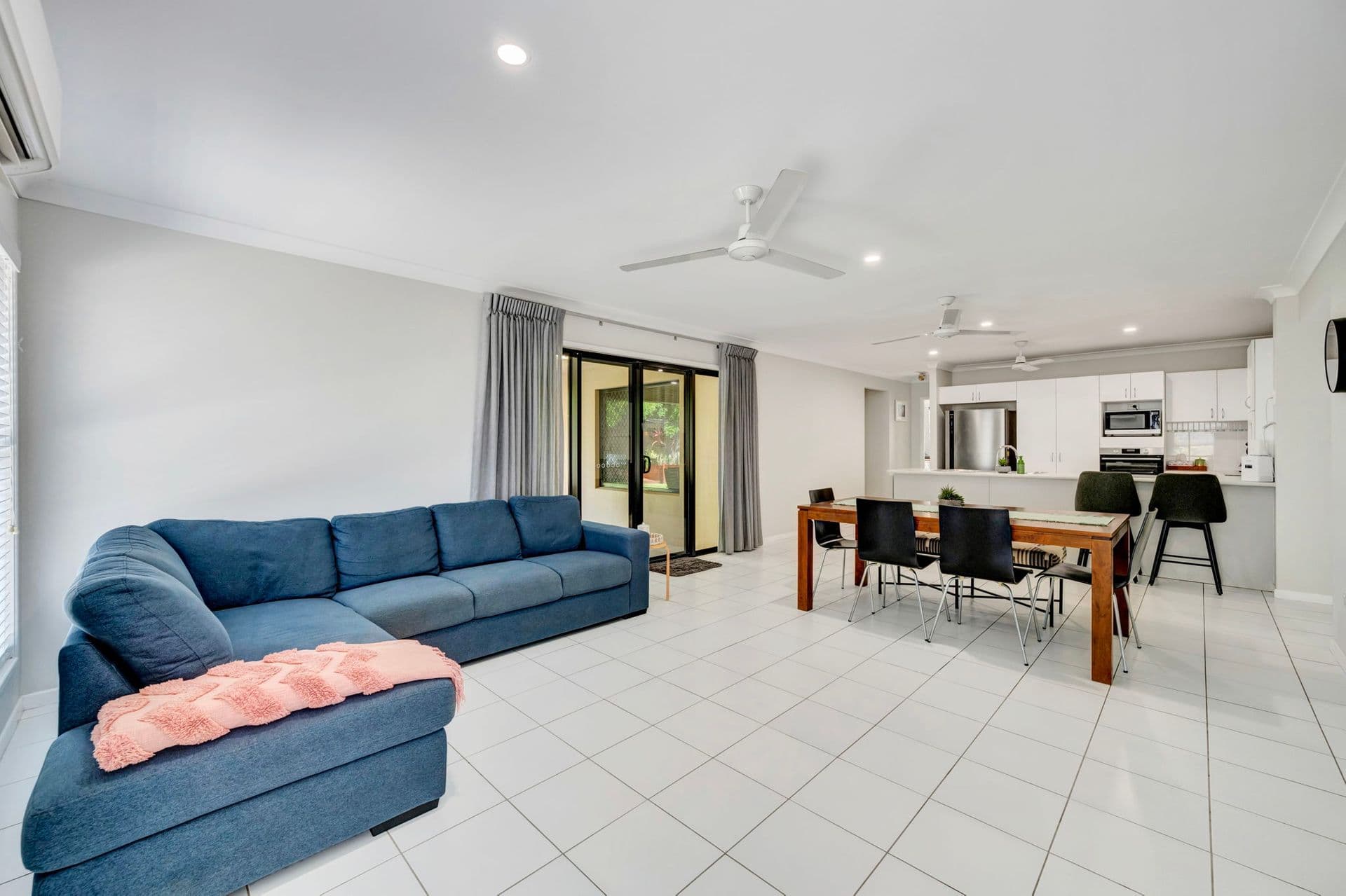 3 Franklin Drive, Mount Louisa, QLD, 4814, Mount Louisa - Thumbnail 6