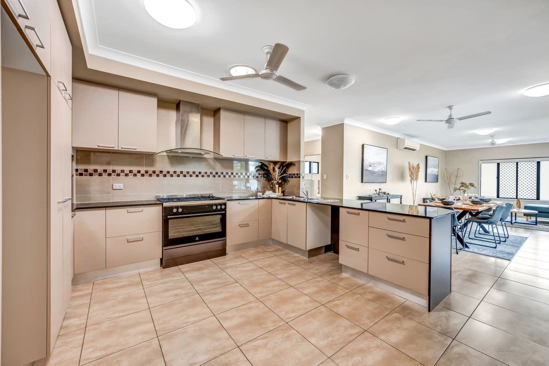 19-21 Biscayne Street, Burdell, QLD, 4818, Burdell - Thumbnail 7