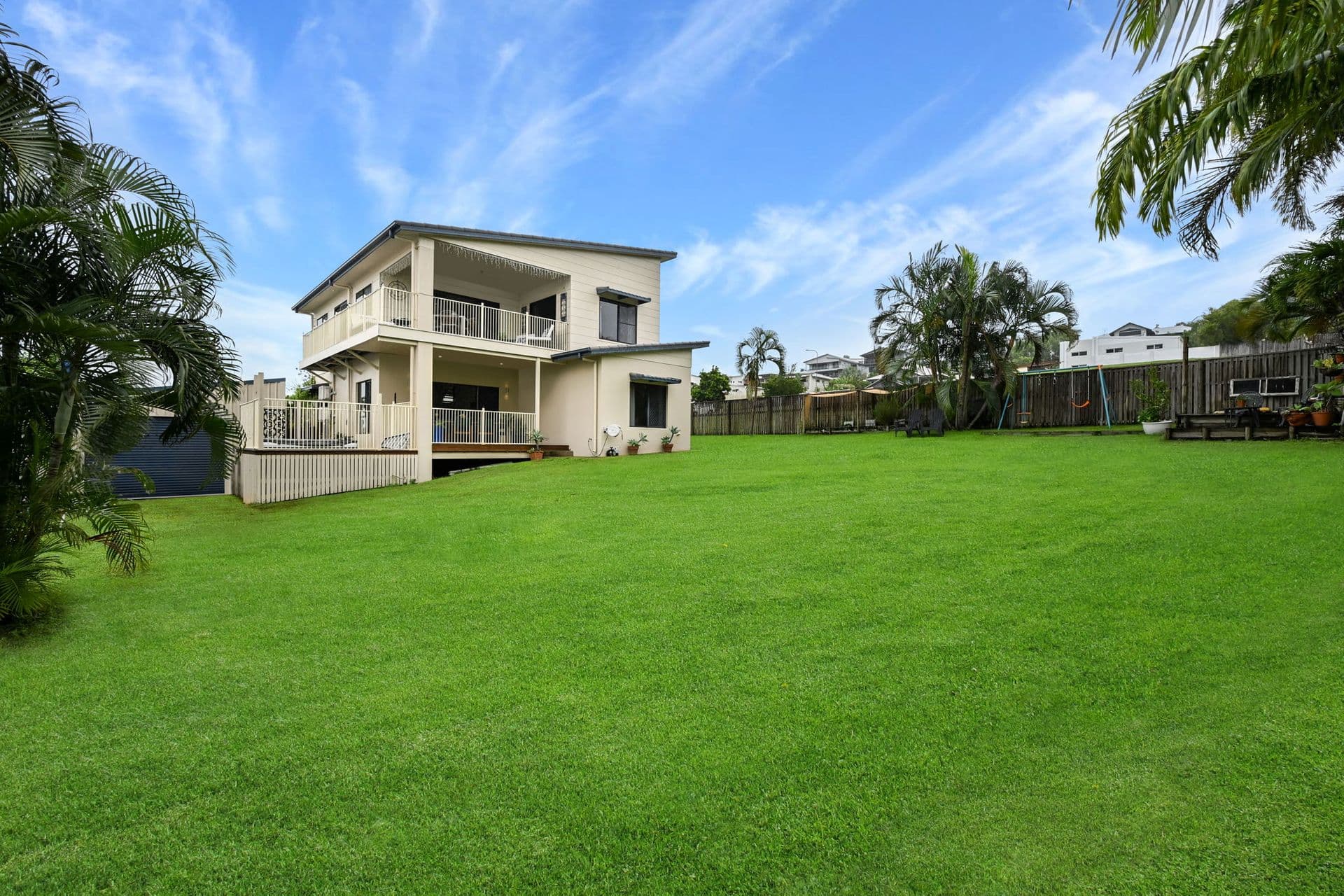 18 Baxendell Place, Bushland Beach, QLD, 4818, Bushland Beach - Thumbnail 2