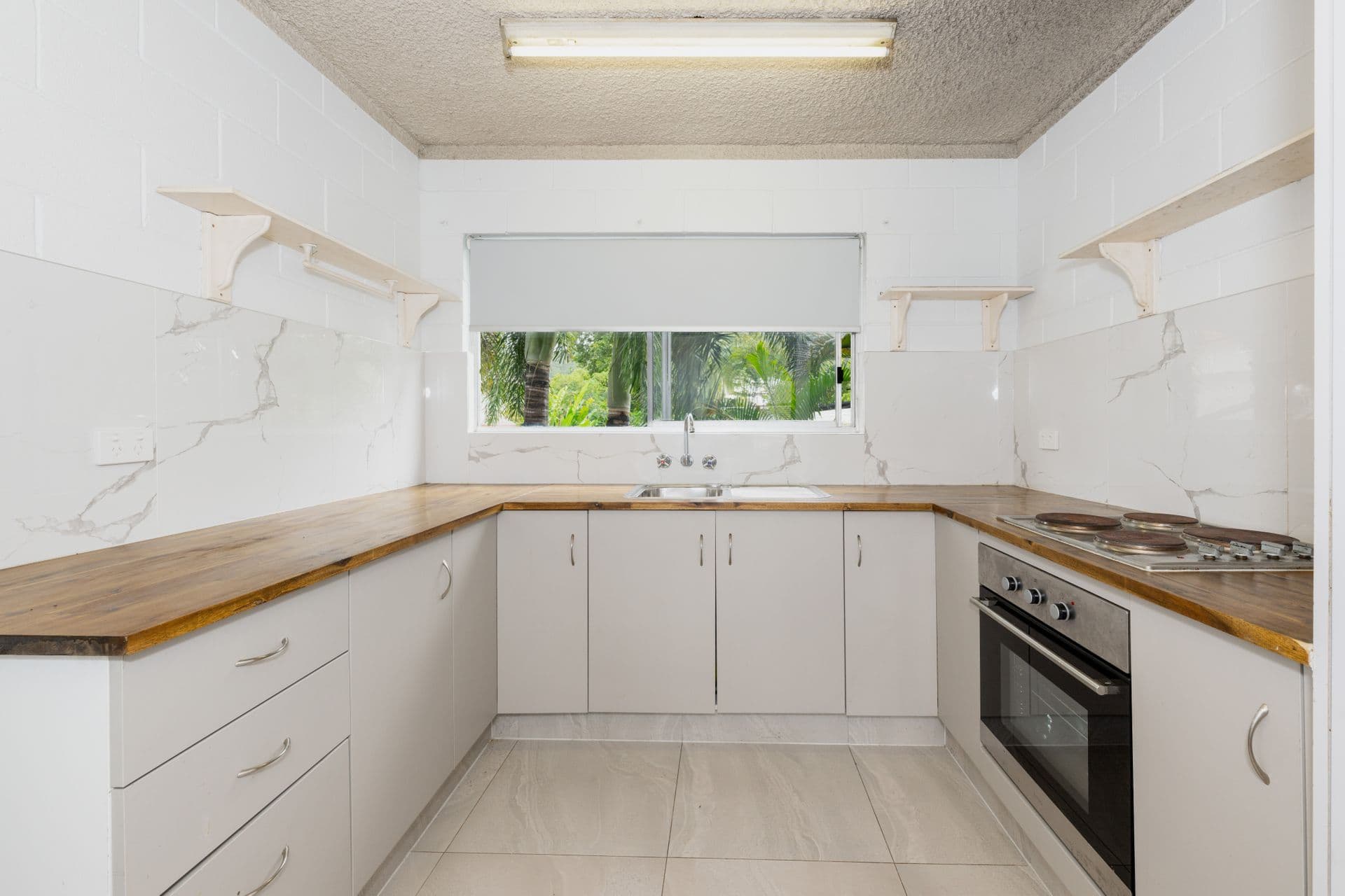 3/11 Vaughn Street, West End, QLD, 4810, West End - Thumbnail 3