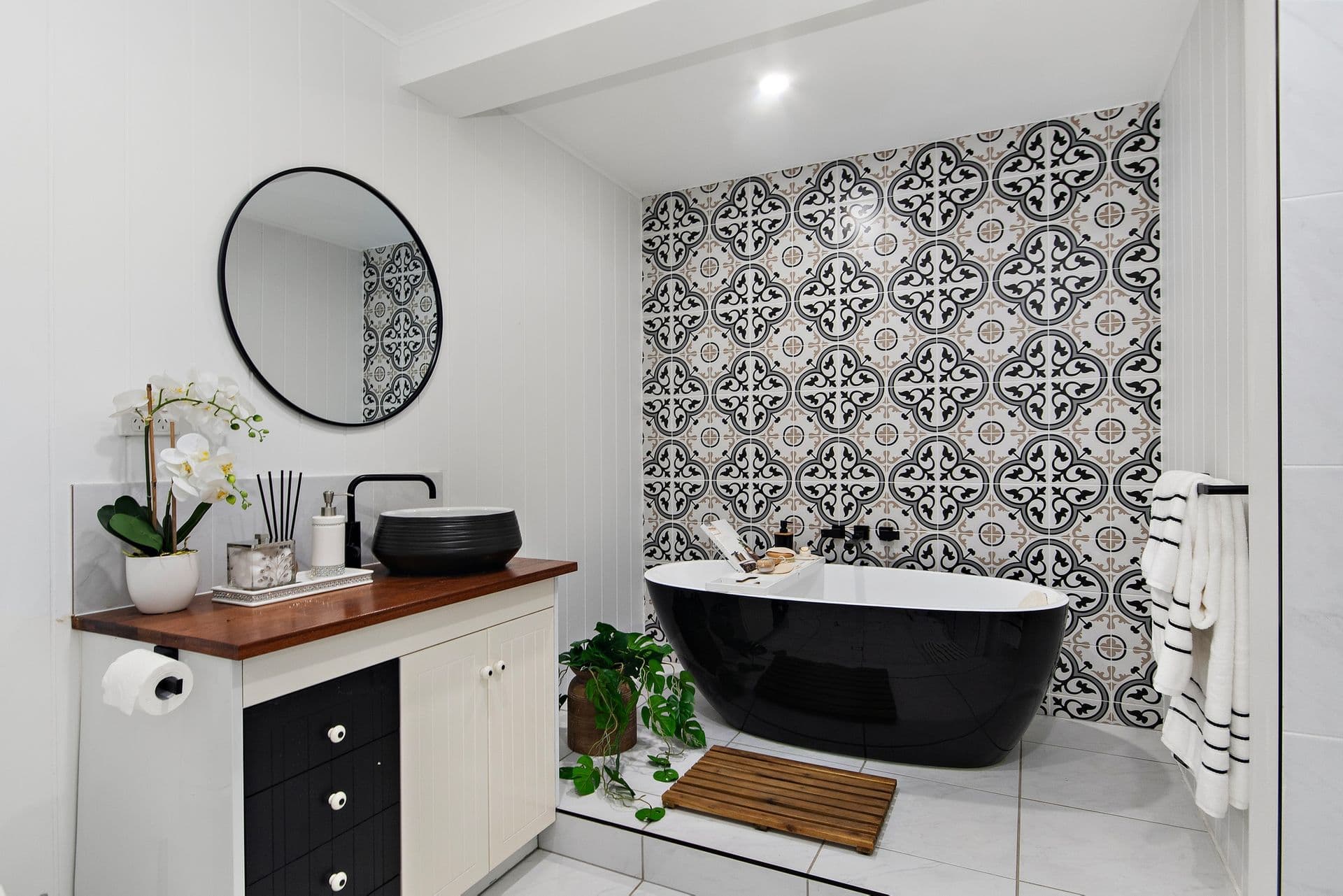 7 Flowers Street, Railway Estate, QLD, 4810, Railway Estate - Image 1