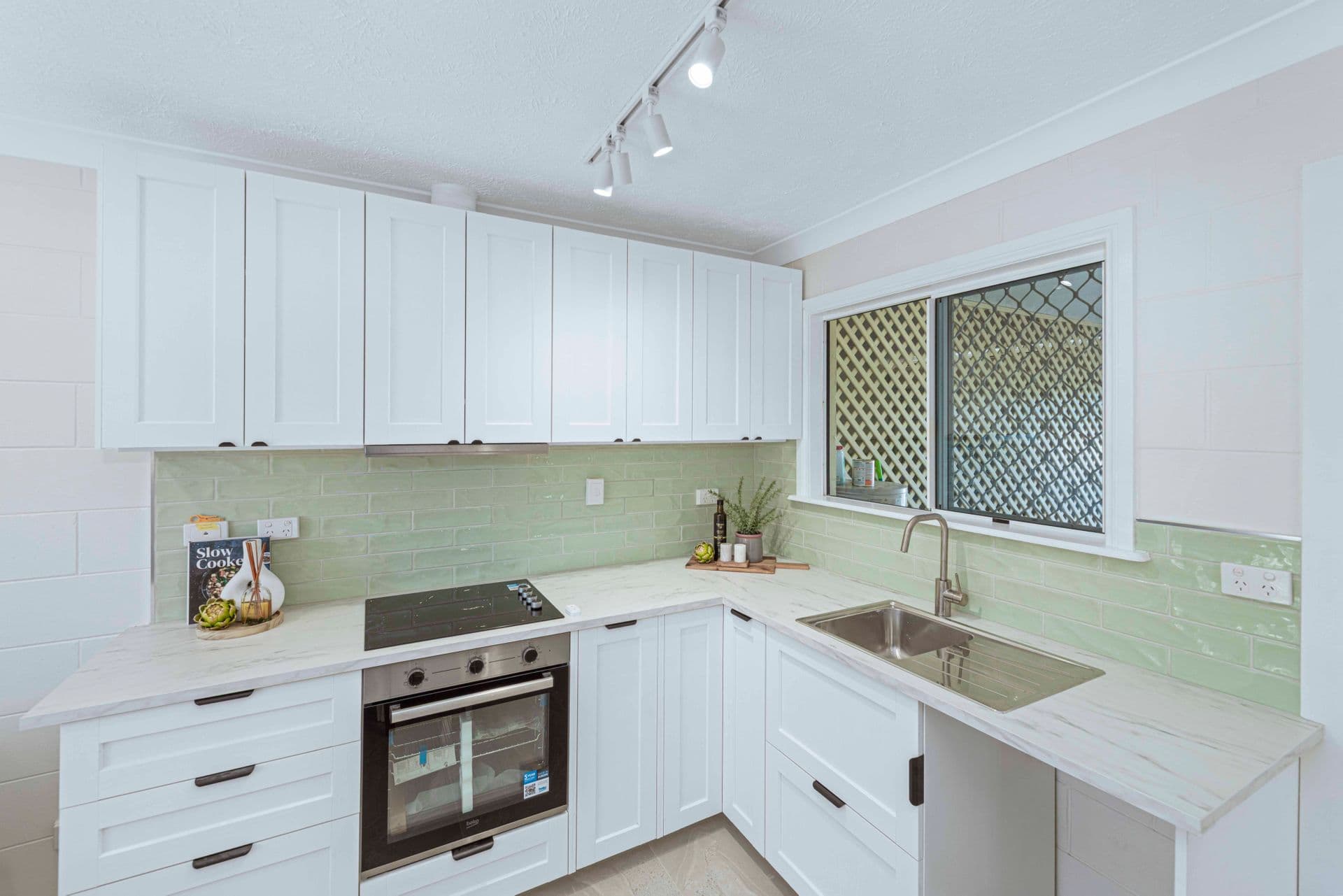 4/13 Pascoe Street, Railway Estate, QLD, 4810, Railway Estate - Thumbnail 2