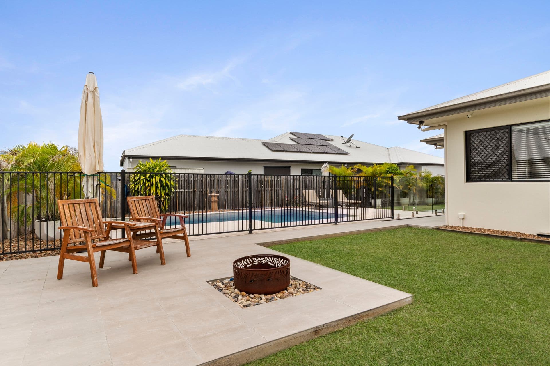 10 Addington Street, Burdell, QLD, 4818, Burdell - Thumbnail 4
