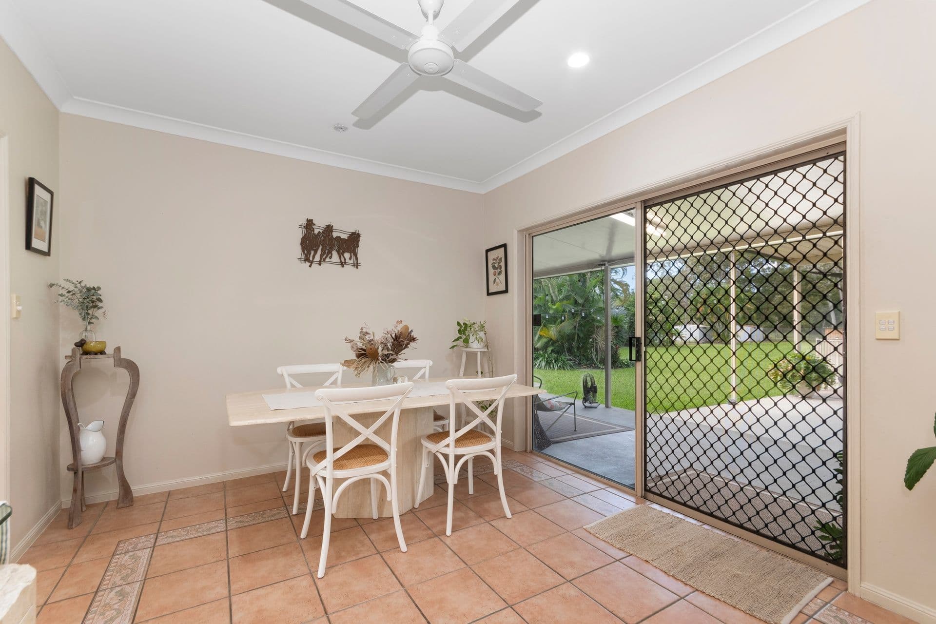 54 Rangewood Drive, Rangewood, QLD, 4817, Rangewood - Thumbnail 8