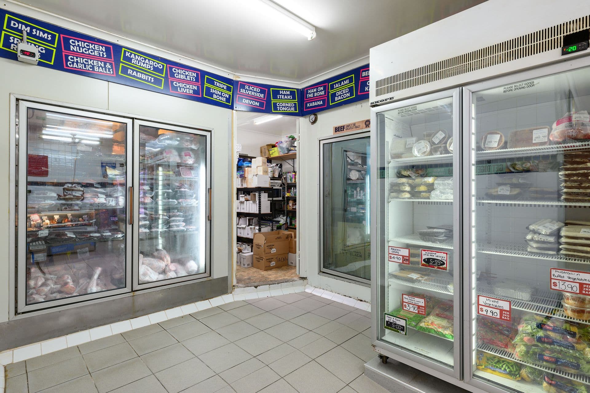 Shop 2/1 Dolphin Avenue, Tin Can Bay, QLD, 4580, Tin Can Bay - Thumbnail 3