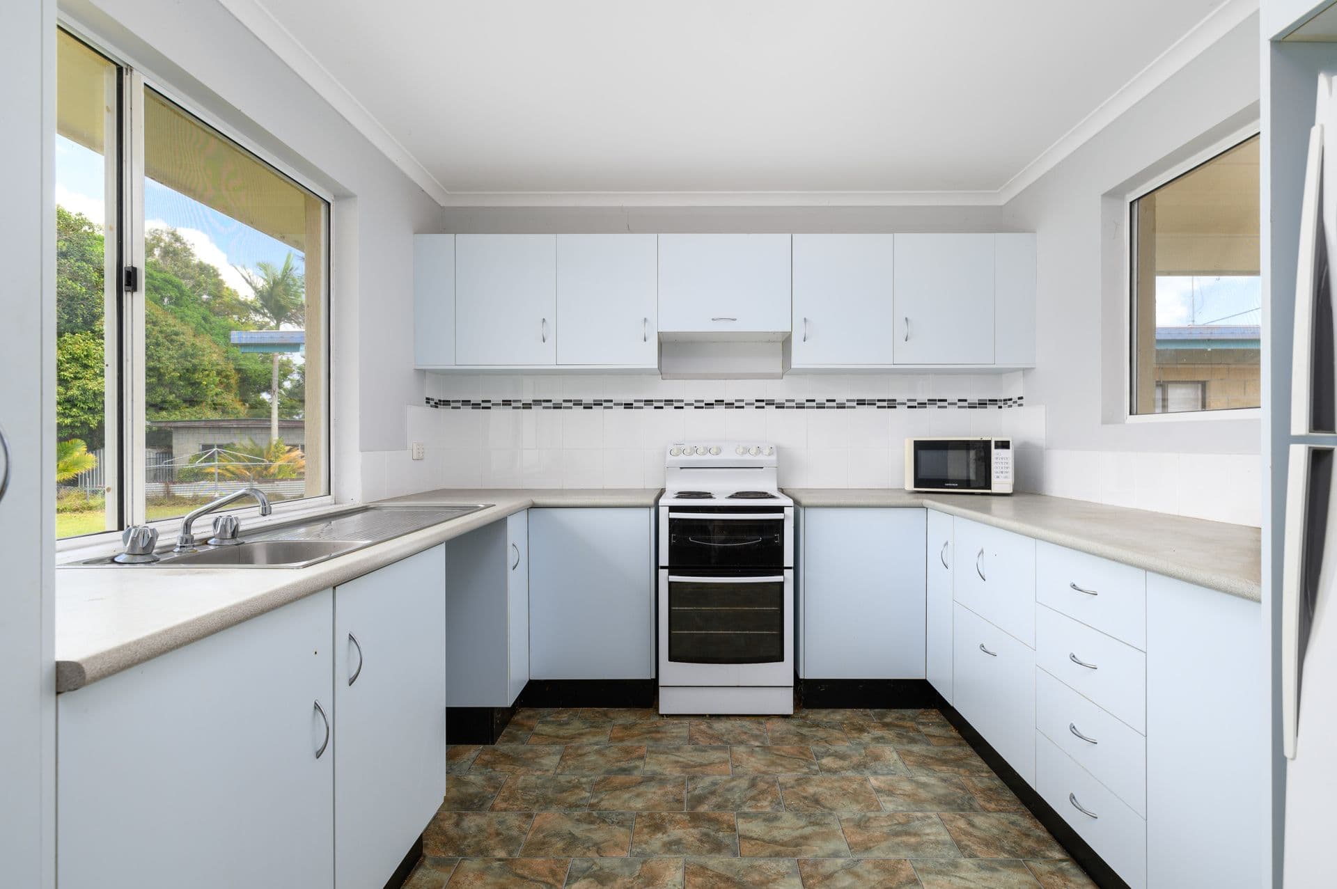 24 Bass Street, Tin Can Bay, QLD, 4580, Tin Can Bay - Thumbnail 3
