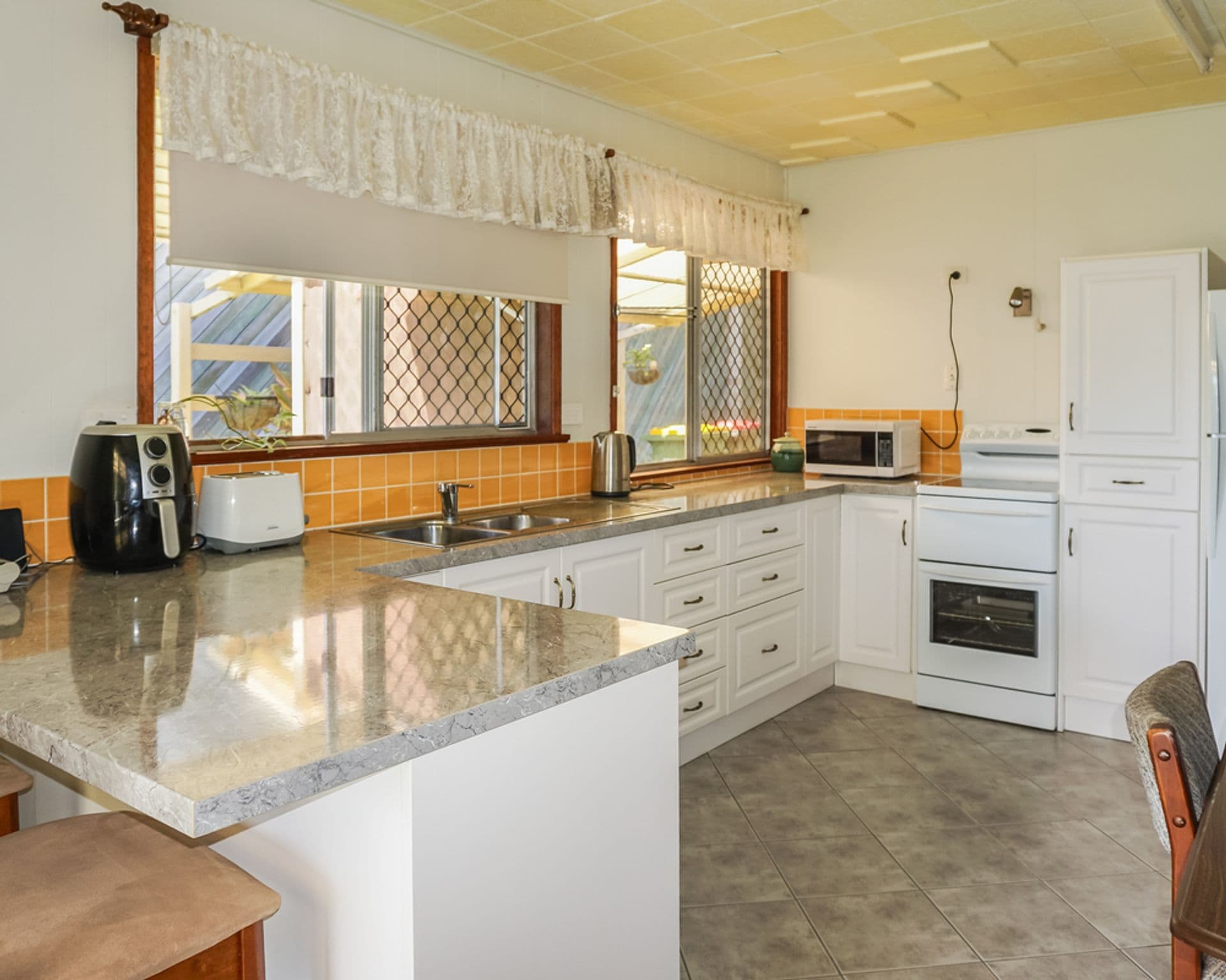 6 Mackerel Street, Tin Can Bay, QLD, 4580, Tin Can Bay - Thumbnail 2