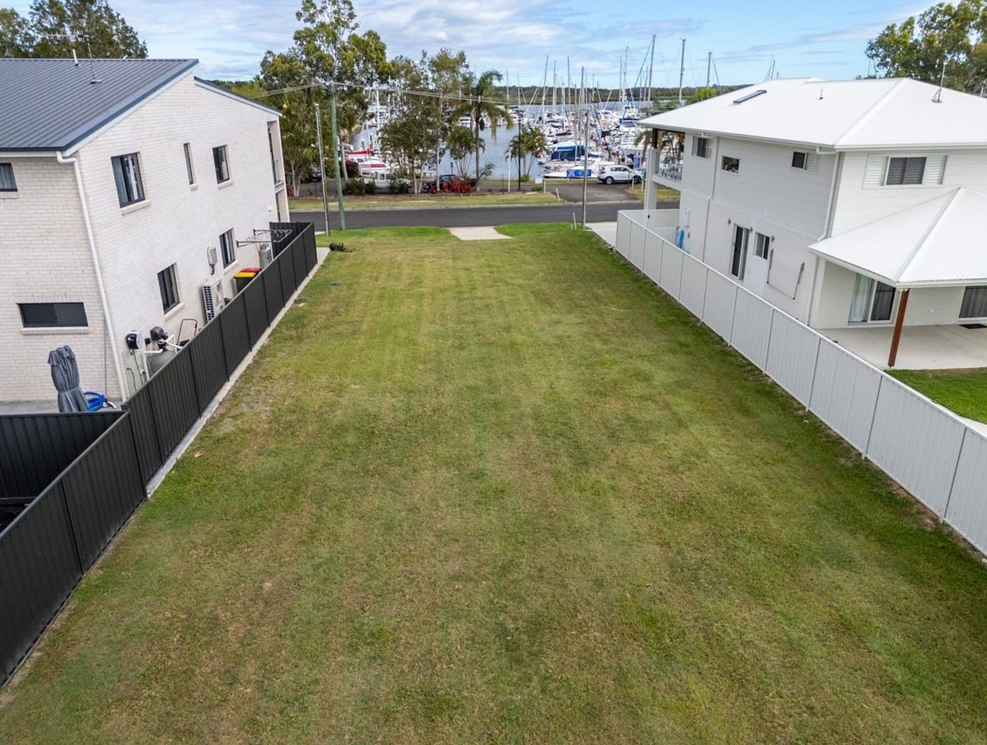 27 Emperor Street, Tin Can Bay, QLD, 4580, Tin Can Bay - Thumbnail 2