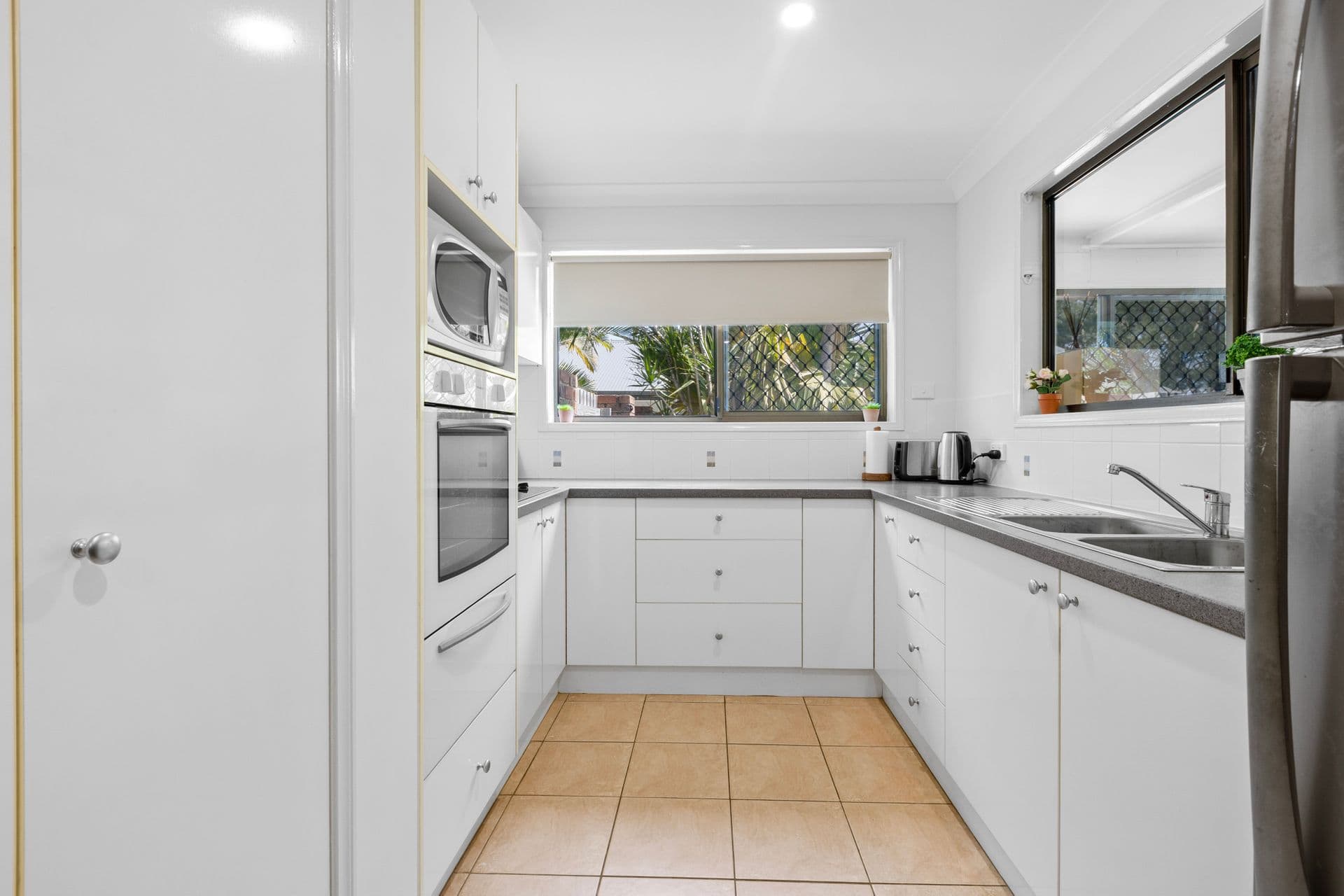 11 Kurana Street, Rainbow Beach, QLD, 4581, Rainbow Beach - Thumbnail 2