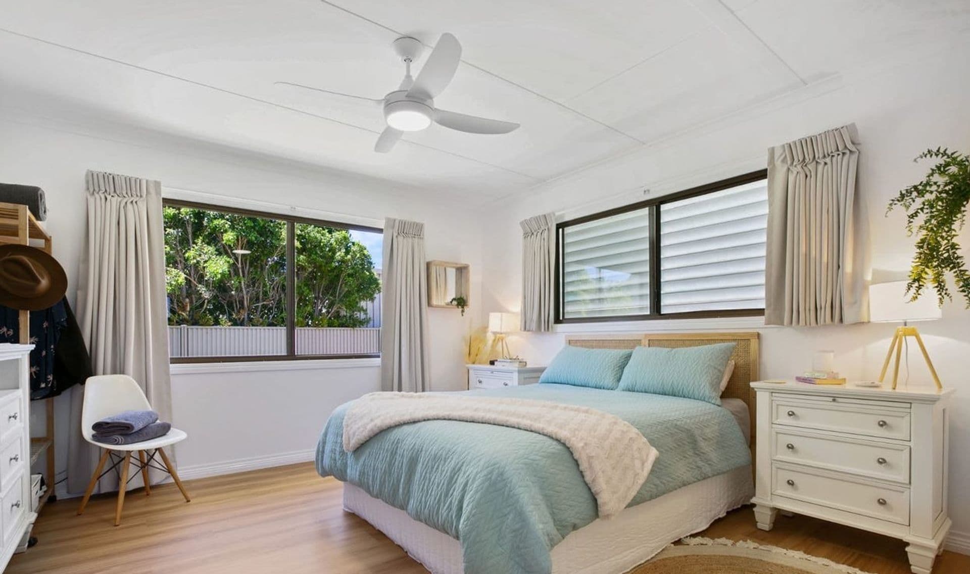 Shop 5a, 1 Dolphin Avenue, Tin Can Bay, QLD, 4580, Tin Can Bay - Thumbnail 4