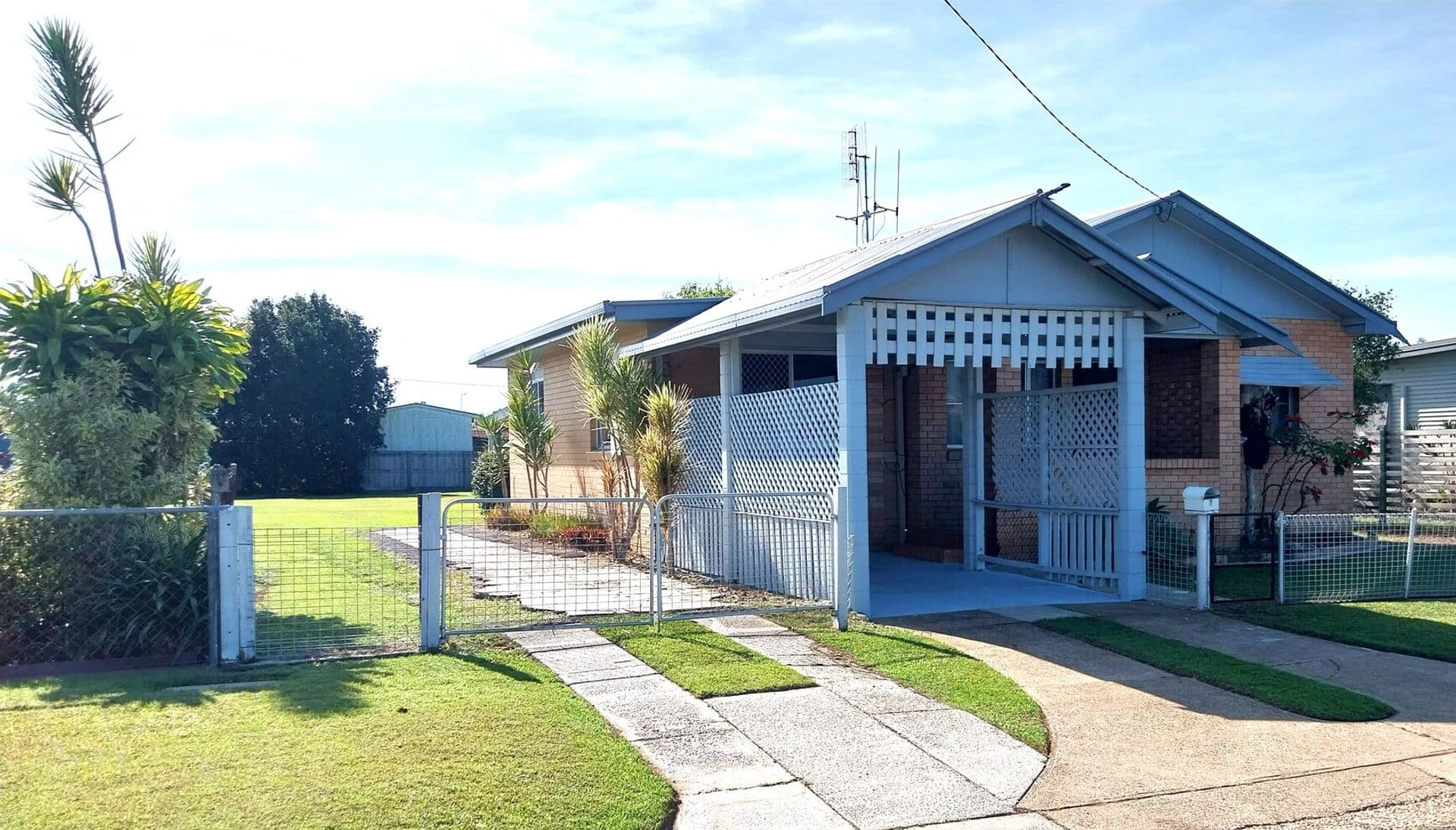 7 Whiting Street, Tin Can Bay, QLD, 4580, Tin Can Bay - Thumbnail 2