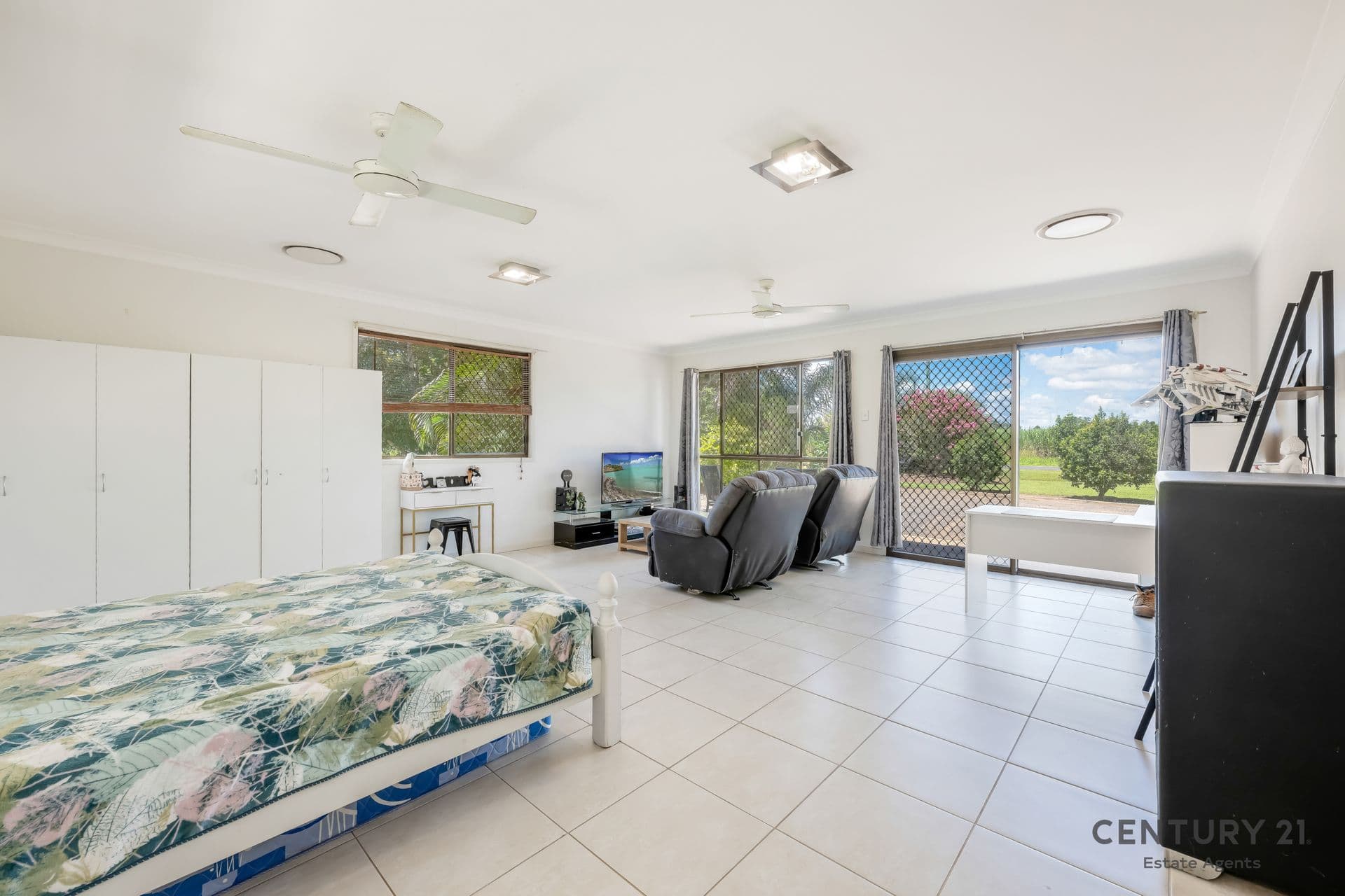 2/14 Heidke St, Bundaberg, QLD, 4670, Gooburrum - Thumbnail 8