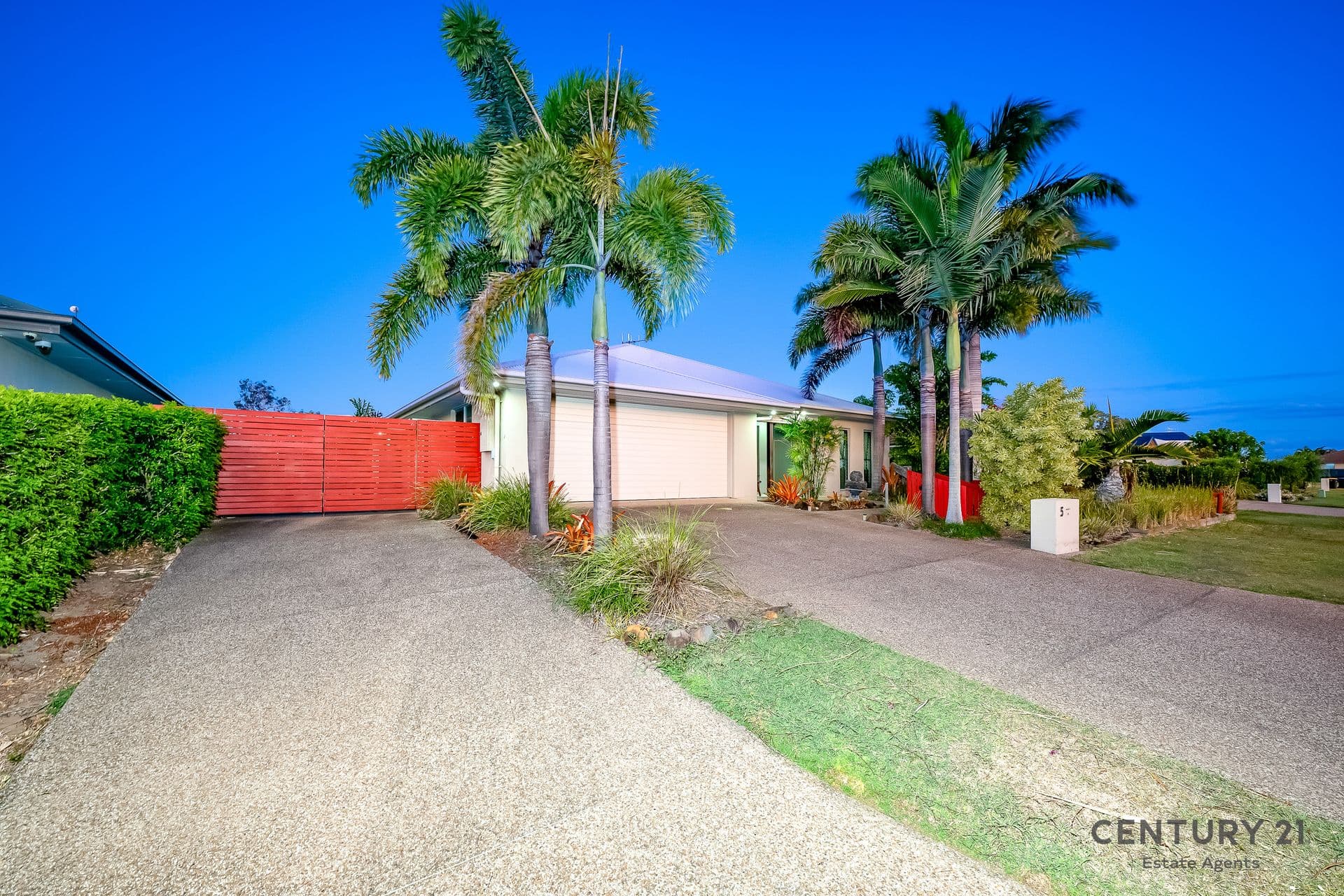 2/14 Heidke St, Bundaberg, QLD, 4670, Bargara - Thumbnail 2
