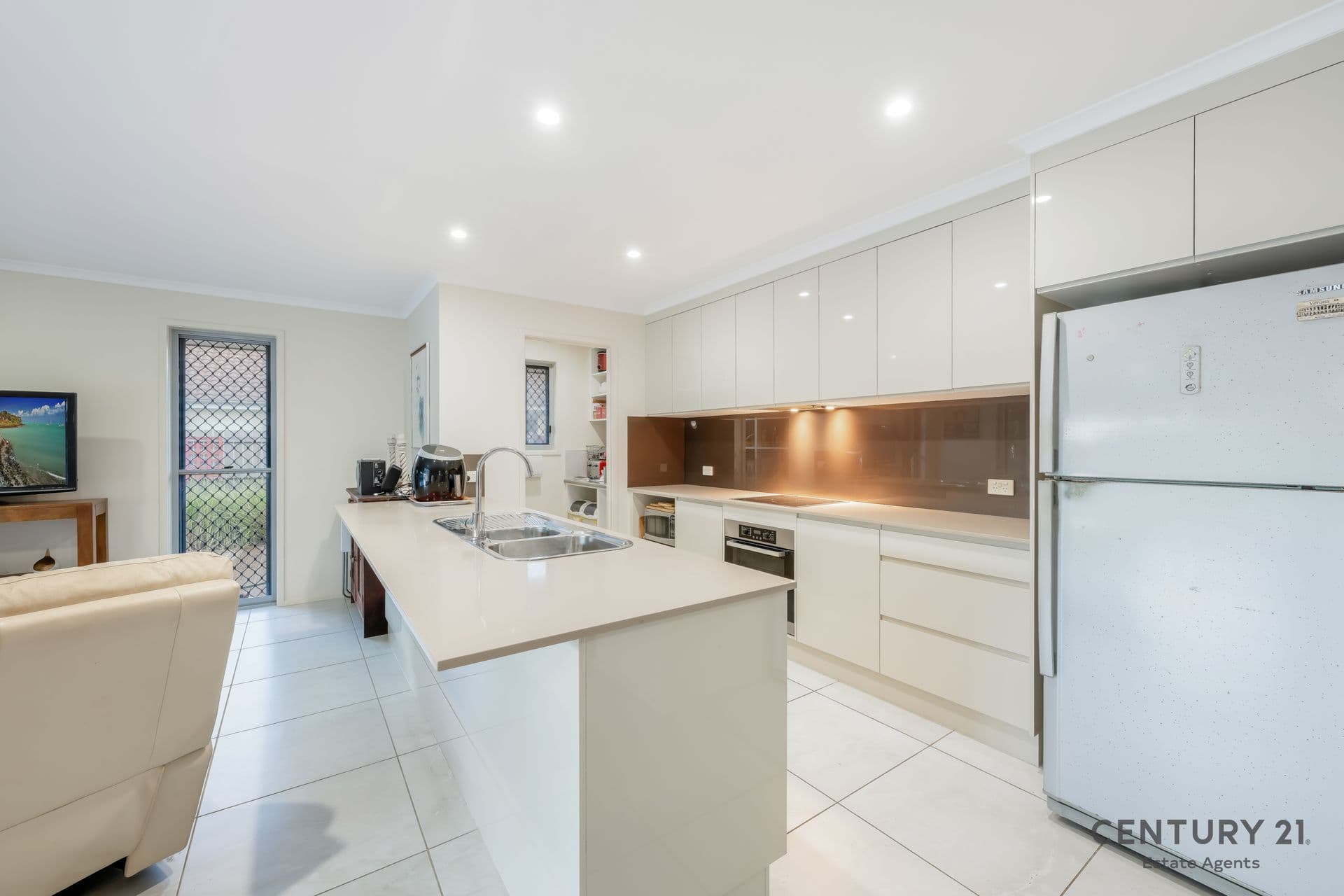 2/14 Heidke St, Bundaberg, QLD, 4670, Bargara - Thumbnail 5