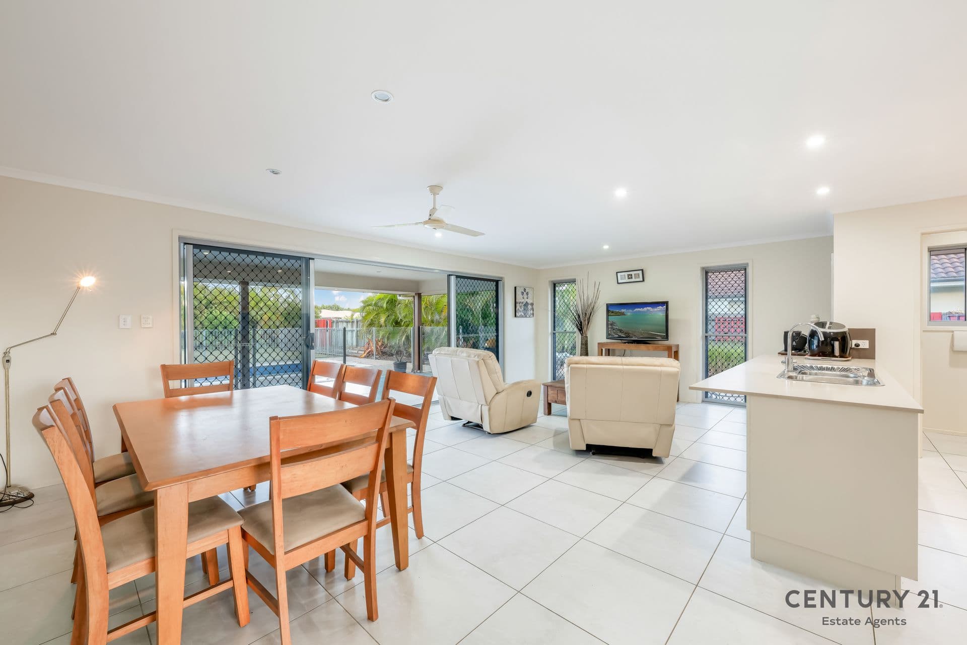2/14 Heidke St, Bundaberg, QLD, 4670, Bargara - Thumbnail 6