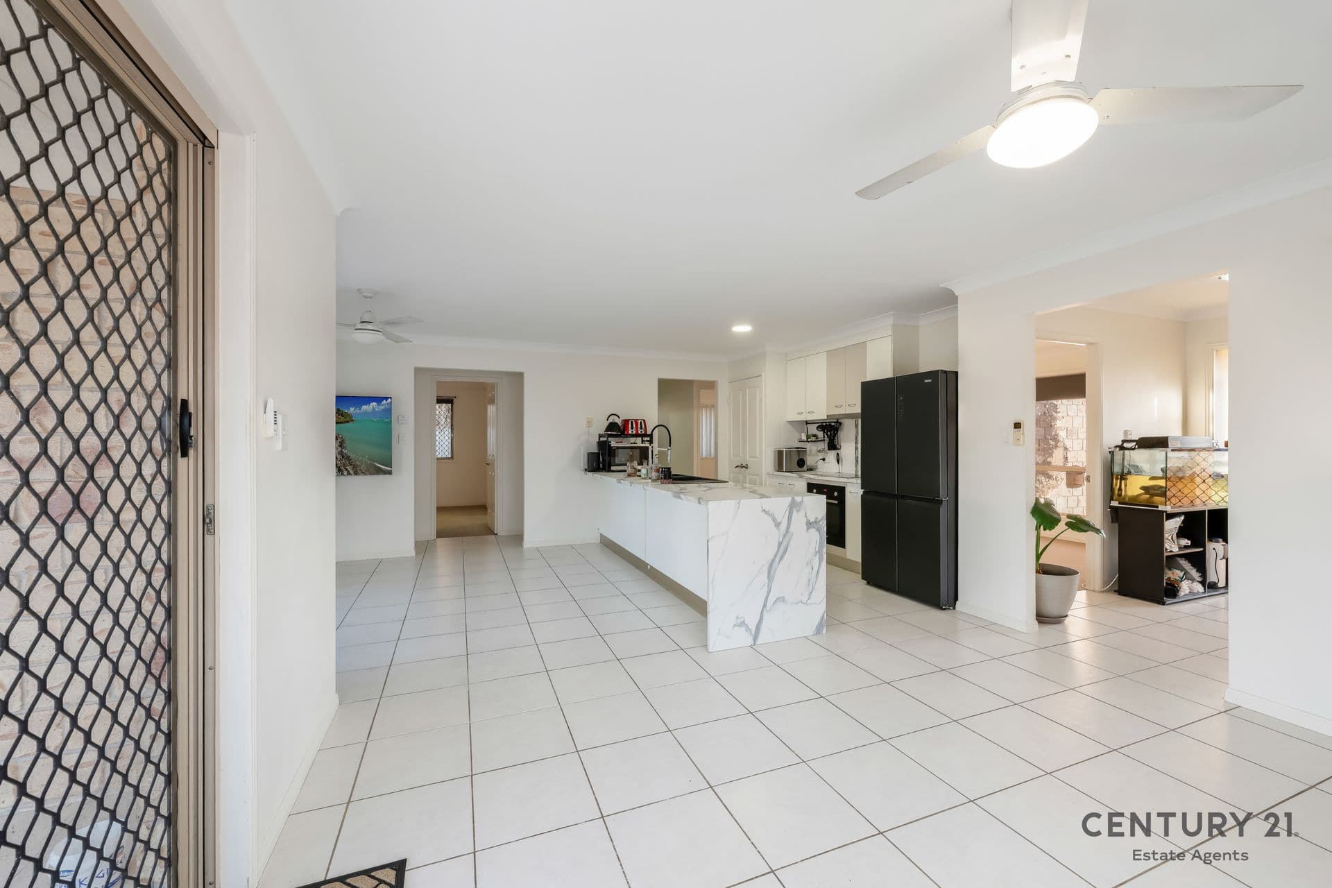 2/14 Heidke St, Bundaberg, QLD, 4670, Bargara - Thumbnail 7