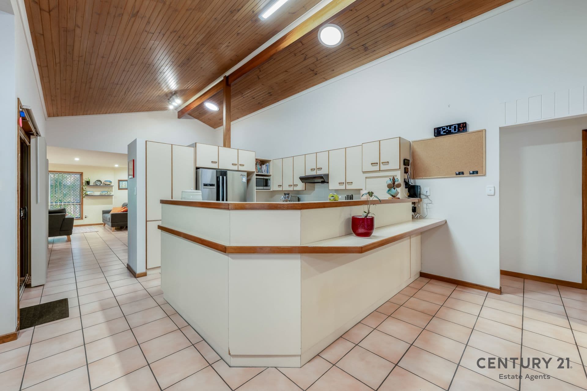 4 Goodworth Court, Millbank, QLD, 4670, Millbank - Thumbnail 5