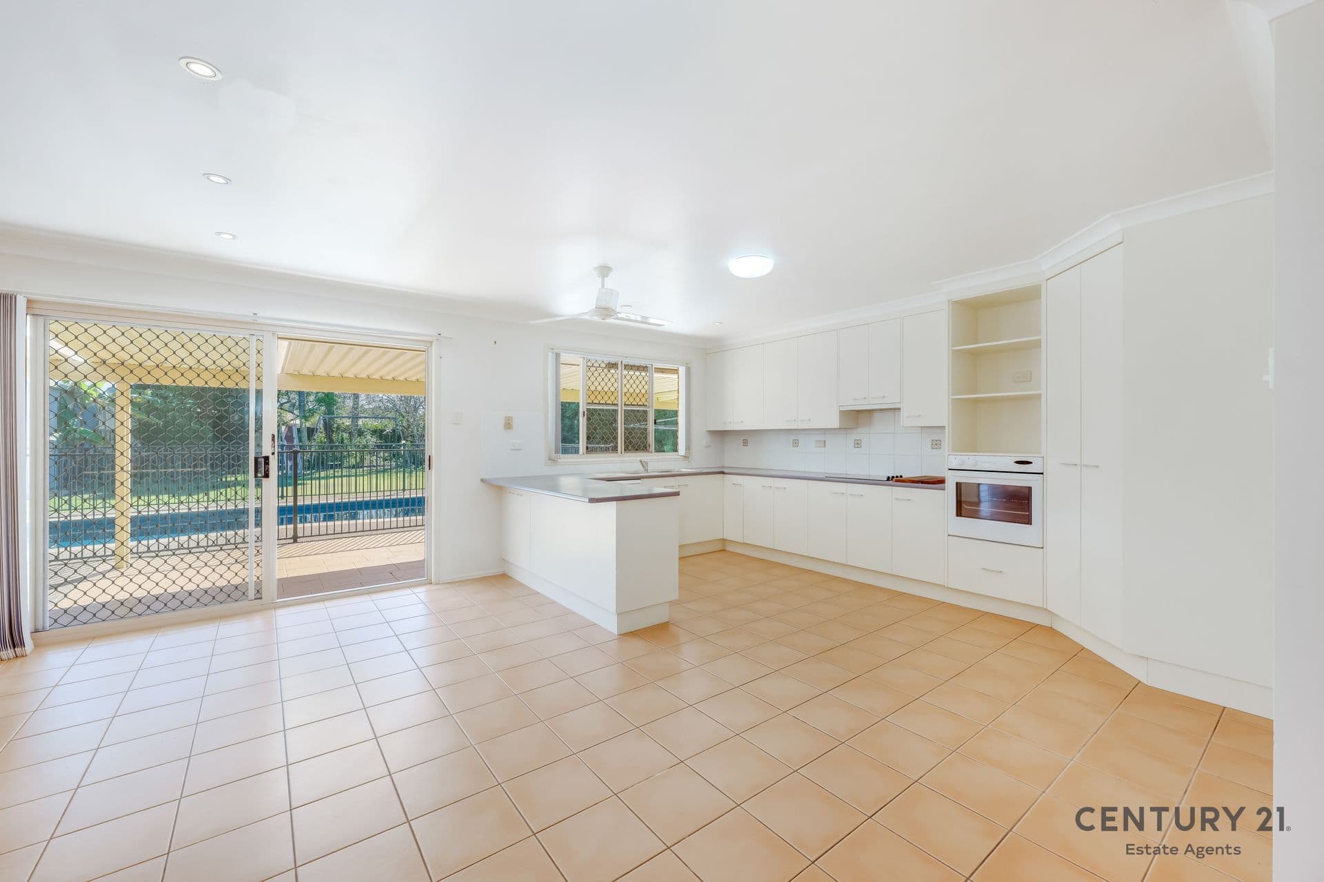 2/14 Heidke St, Bundaberg, QLD, 4670, Bundaberg East - Thumbnail 5