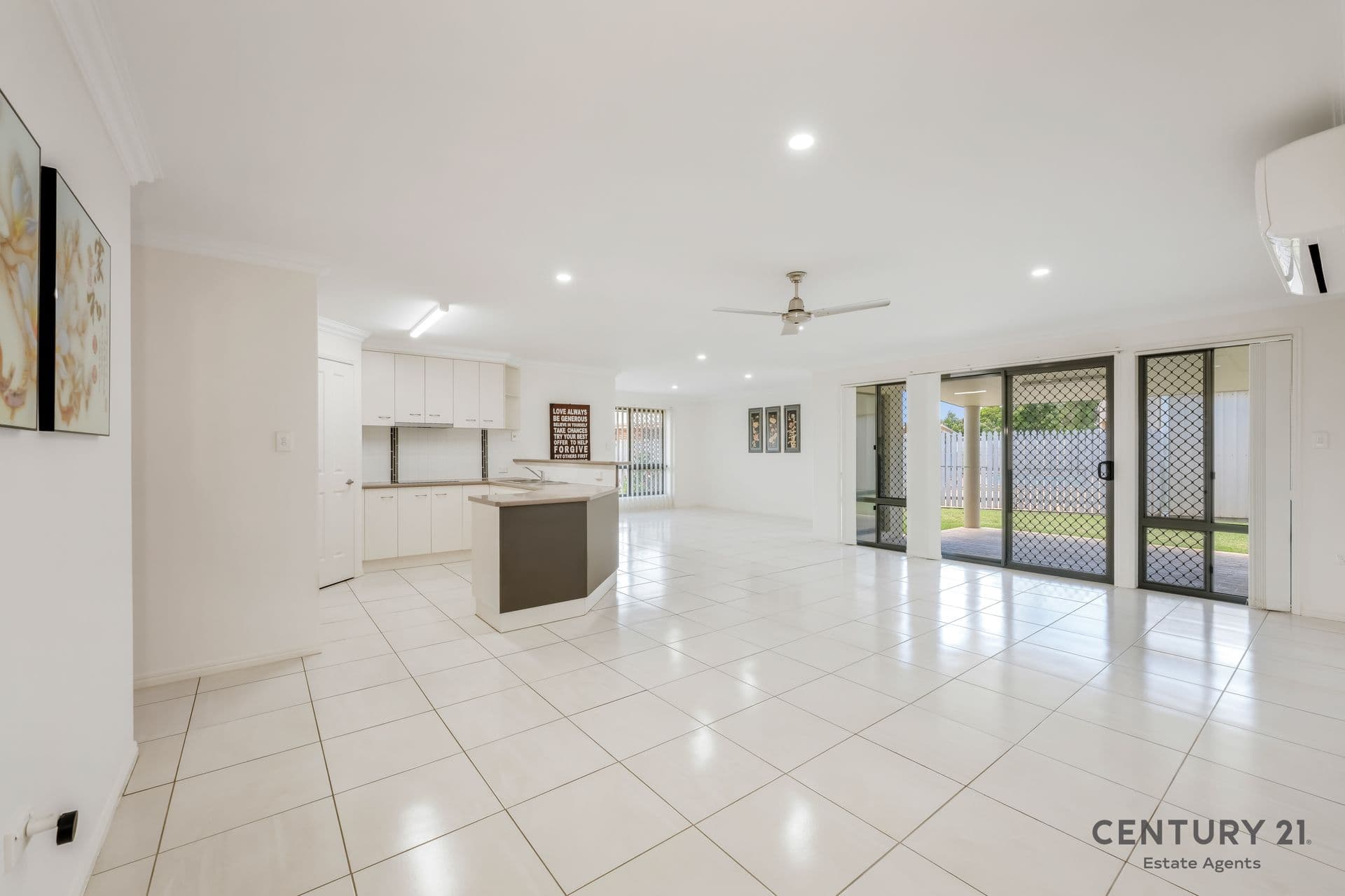 2/14 Heidke St, Bundaberg, QLD, 4670, Kepnock - Thumbnail 3
