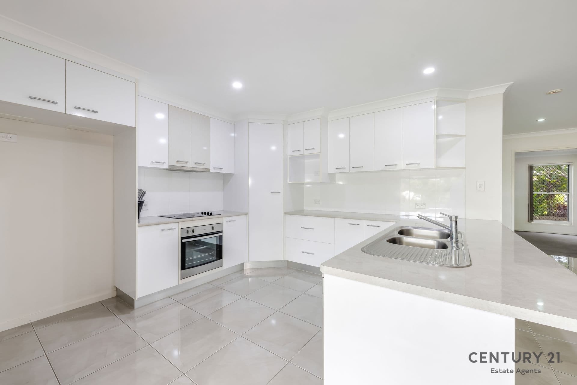 2/14 Heidke St, Bundaberg, QLD, 4670, Branyan - Thumbnail 5