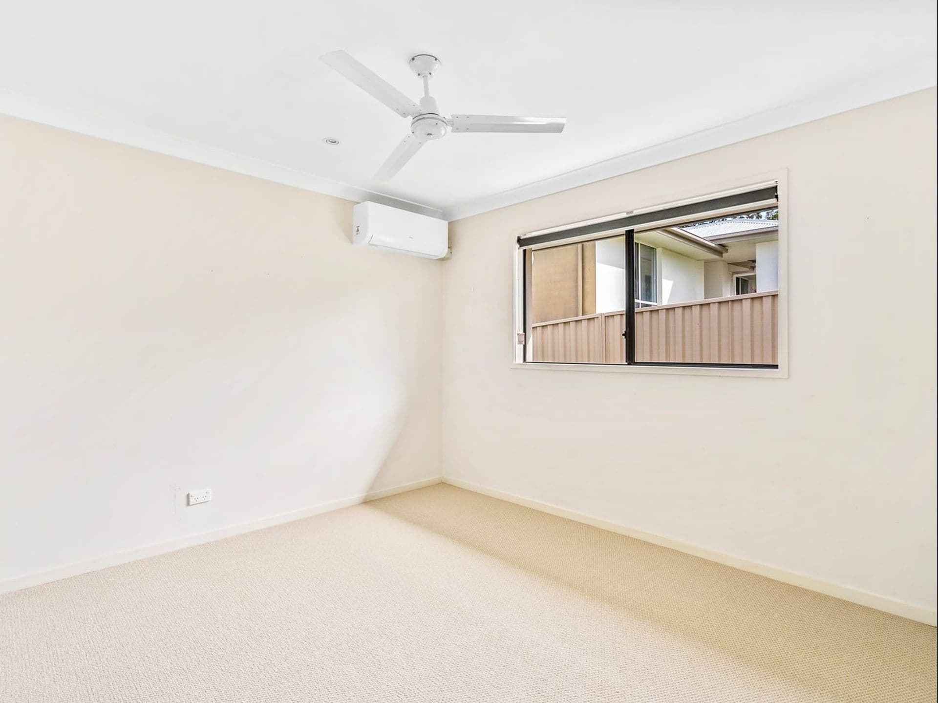 6 Harriet Lane, Oxenford, QLD, 4210, Oxenford - Thumbnail 3