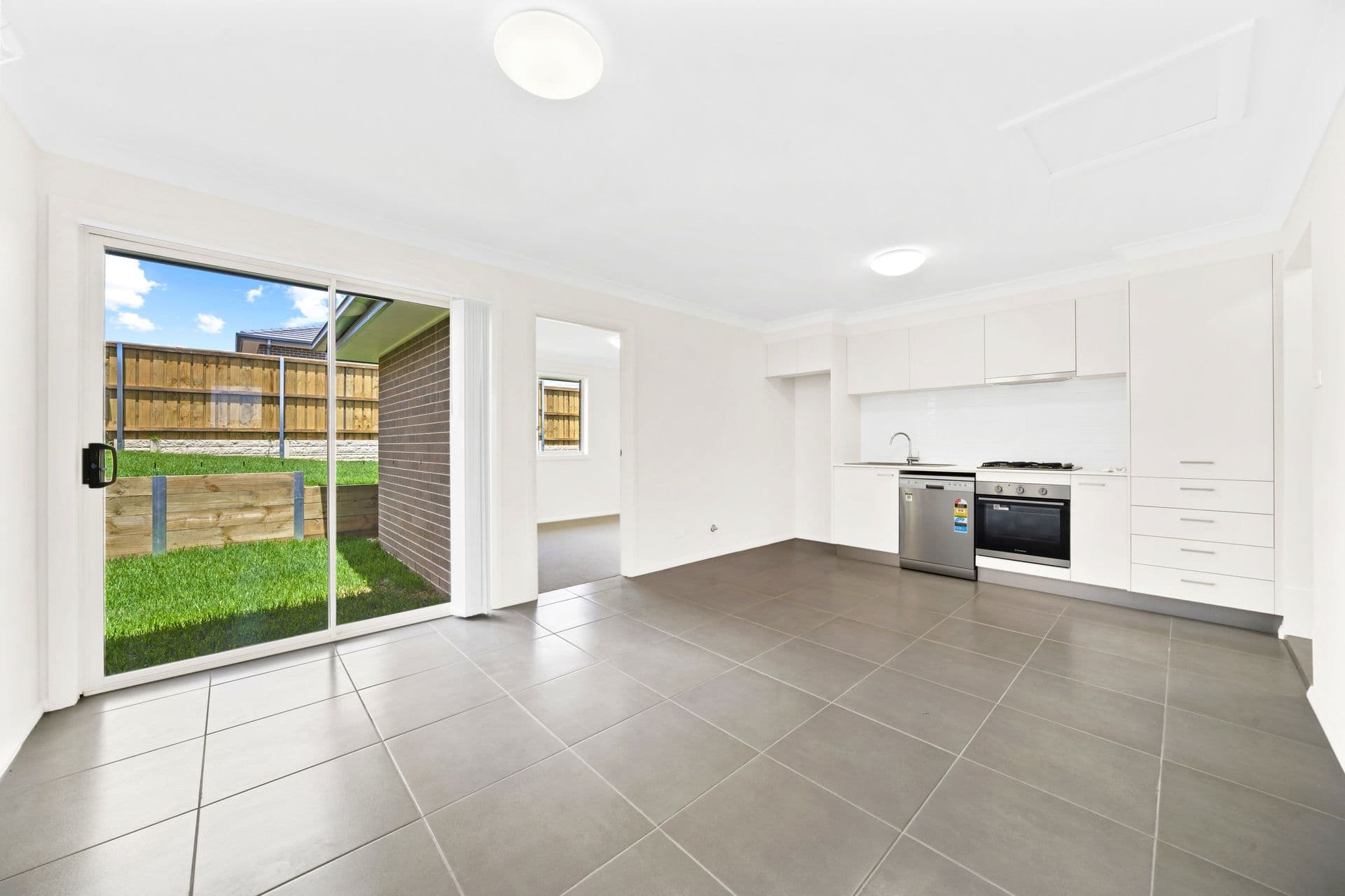 4/172-176 Parramatta Rd, Homebush, NSW, 2140, Menangle Park - Thumbnail 3