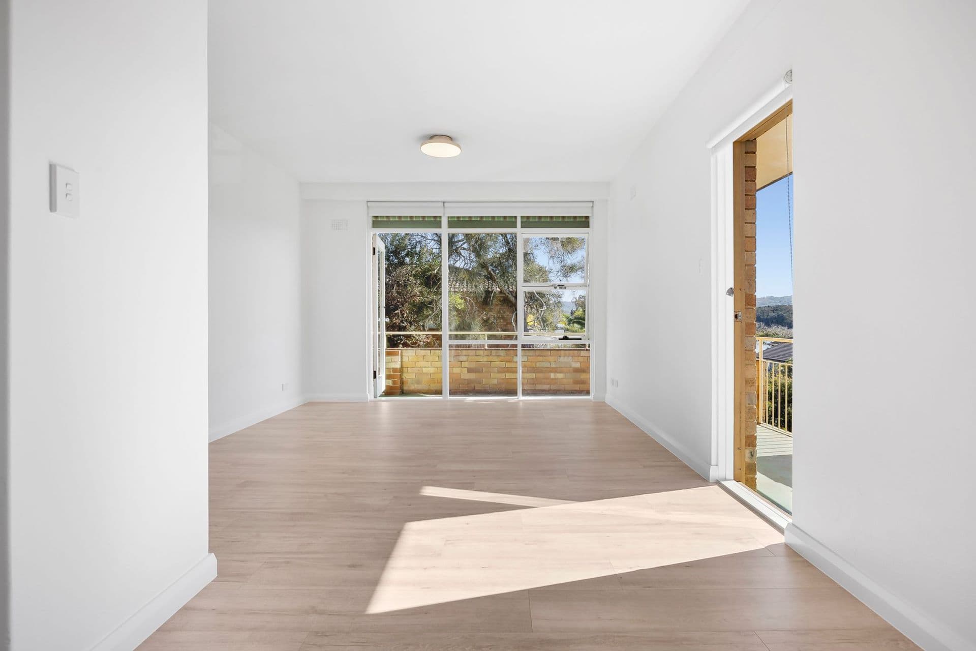 3/8 Robertson Street, Narrabeen, NSW, 2101, Narrabeen - Thumbnail 2