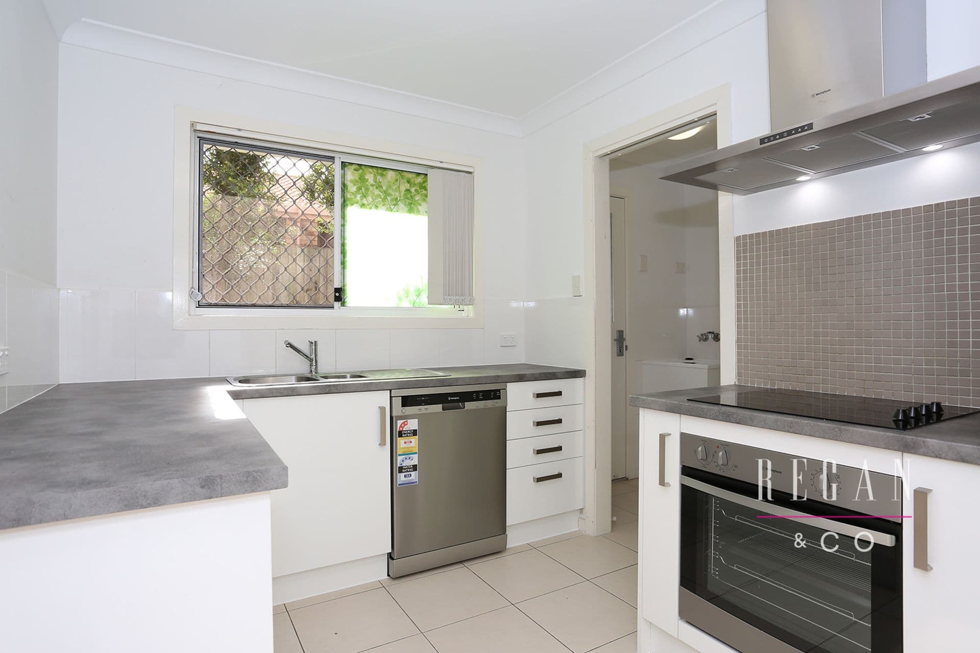 1/9 Pitt Road, Burpengary, QLD, 4505, Burpengary - Thumbnail 5