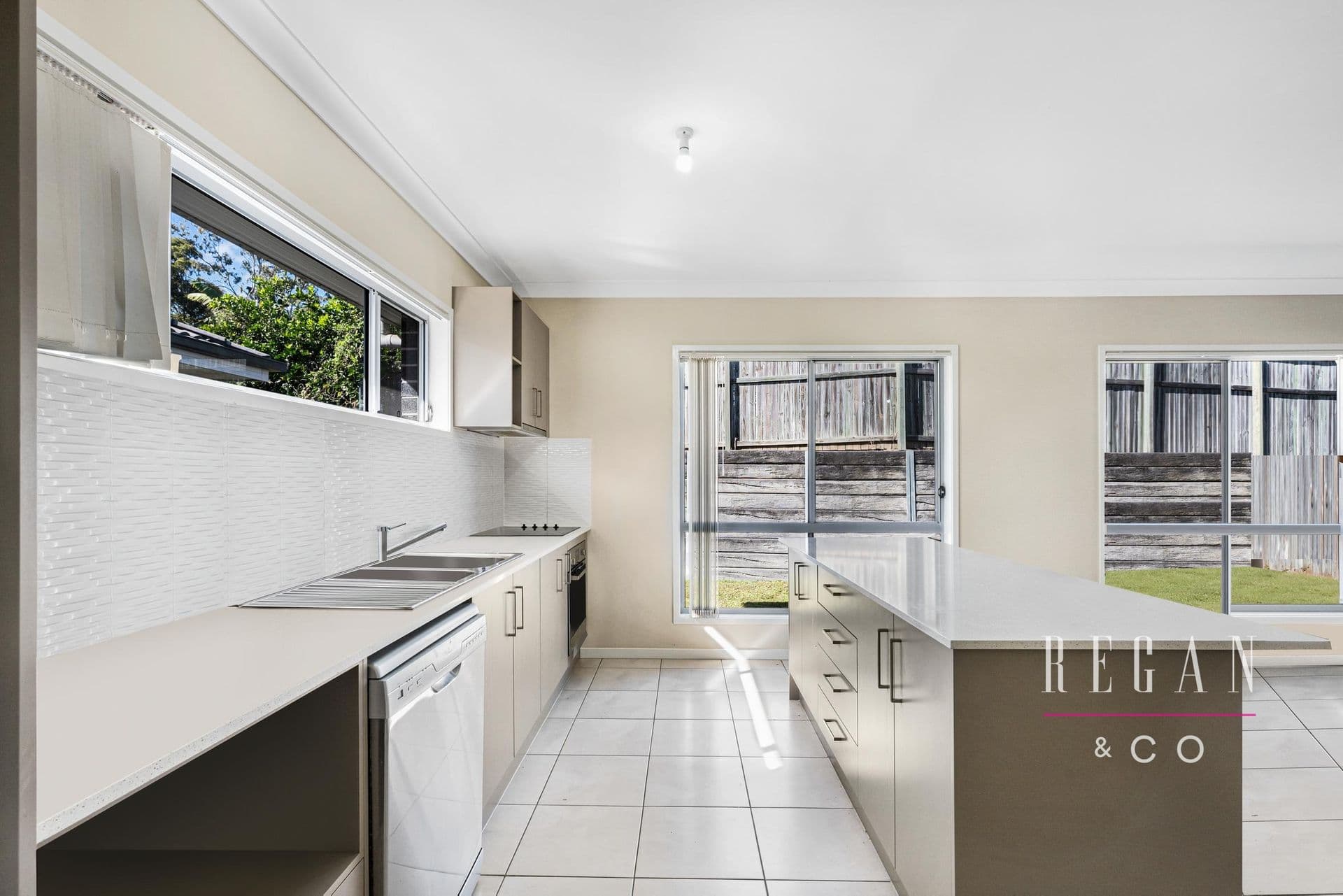 7/212 Young Road, Narangba, QLD, 4504, North Lakes - Thumbnail 2