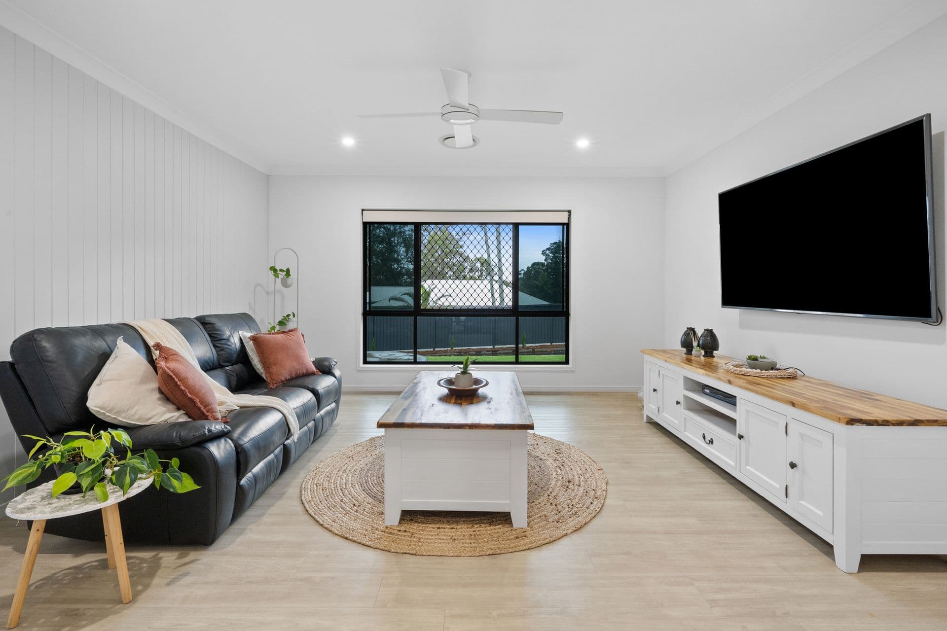 447 Oakey Flat Road, Morayfield, QLD, 4506, Morayfield - Thumbnail 8