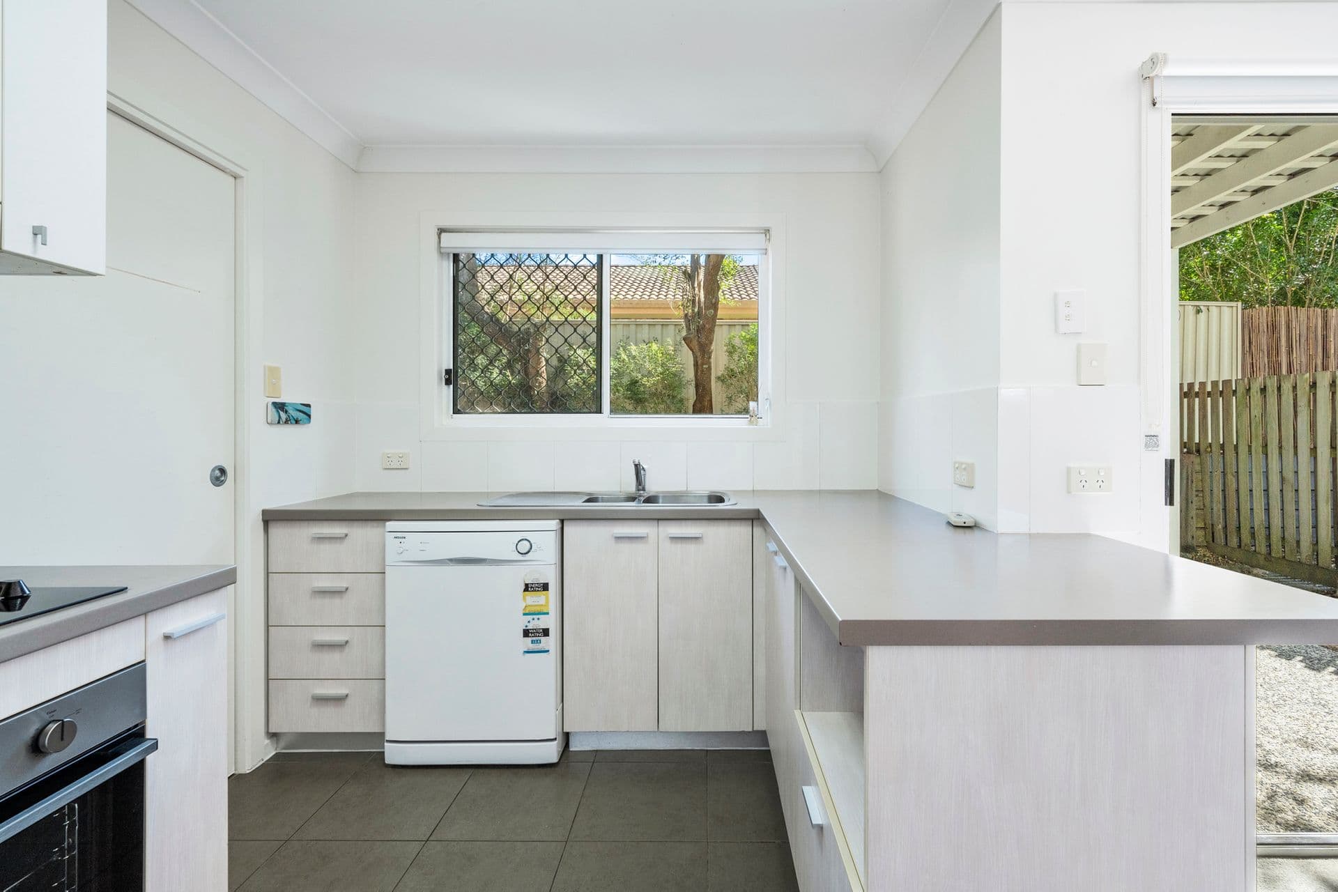 4/9 Pitt Road, Burpengary, QLD, 4505, Burpengary - Thumbnail 2