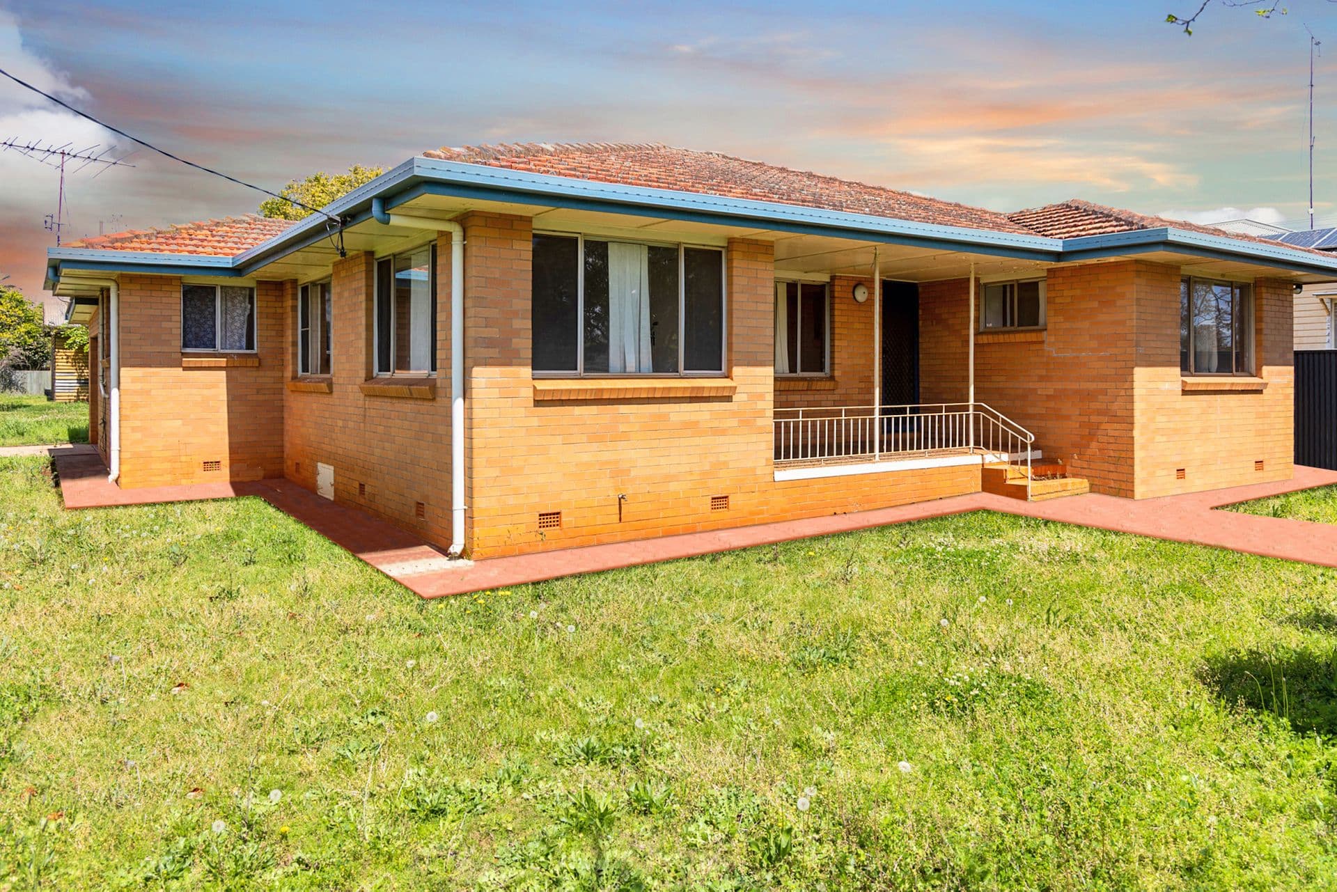 230 Taylor Street, Newtown, QLD, 4350, Newtown - Thumbnail 3