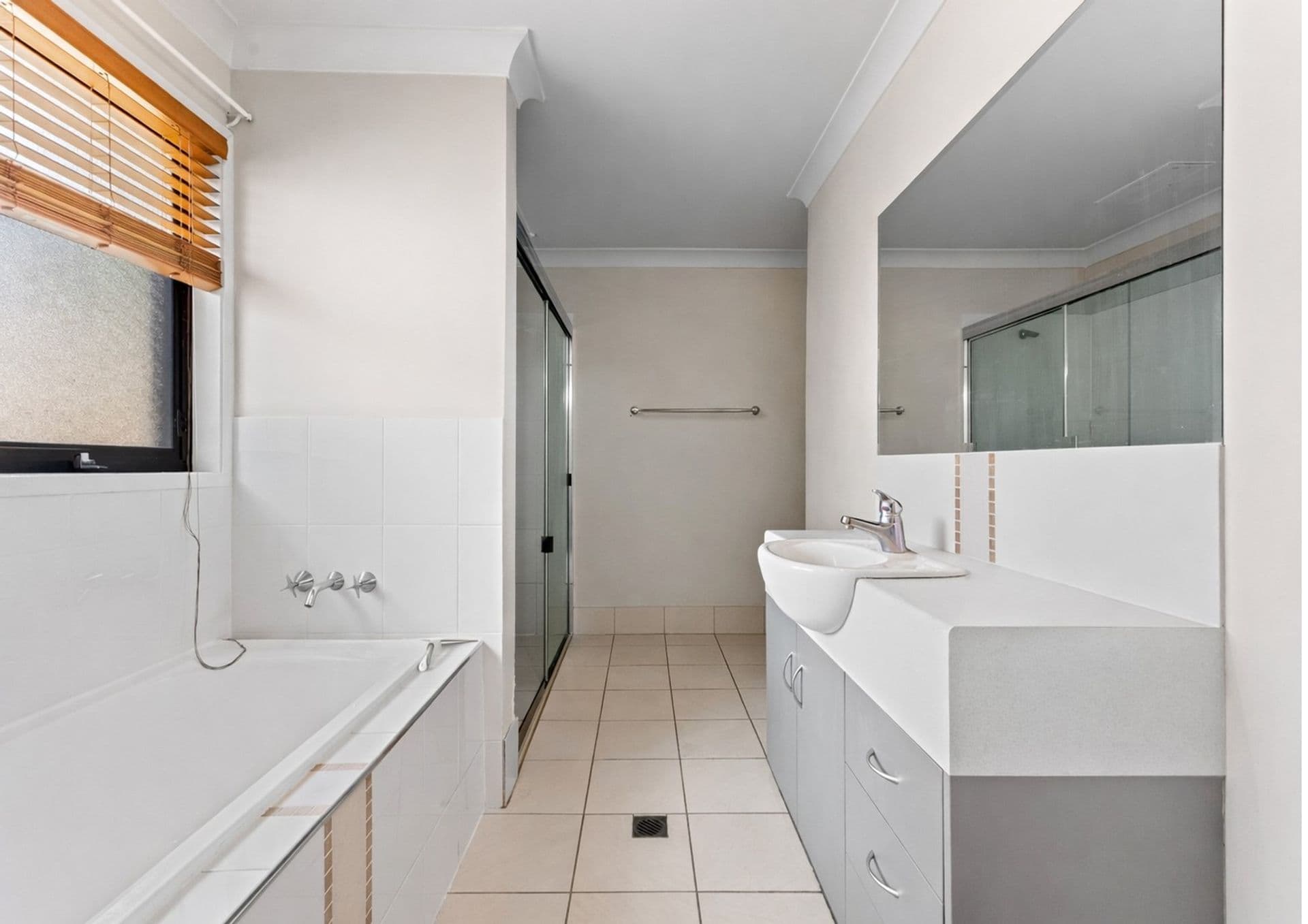 12 Gauntlet Street, North Toowoomba, QLD, 4350, North Toowoomba - Thumbnail 6