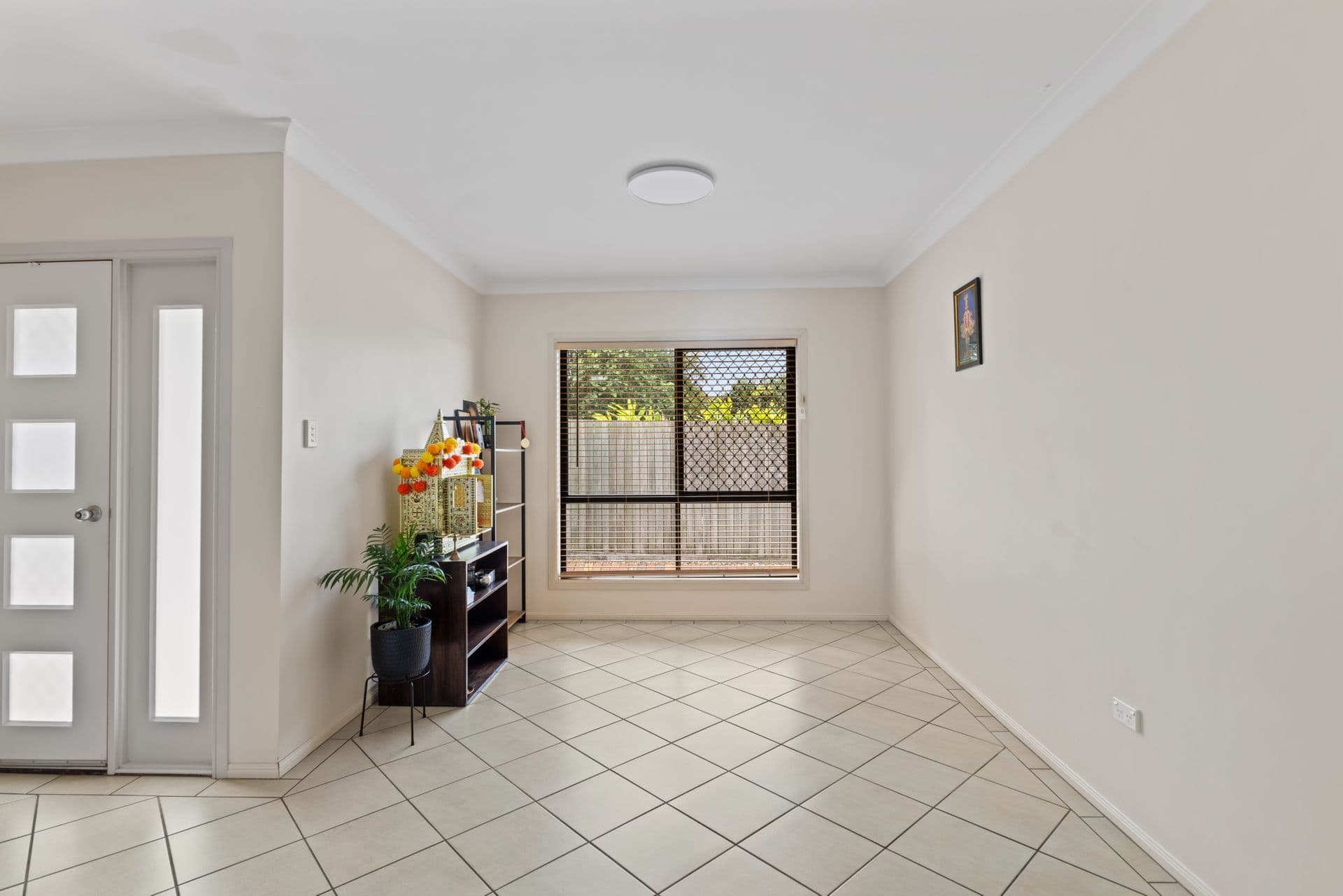 2/349 West Street, Harristown, QLD, 4350, Harristown - Thumbnail 4