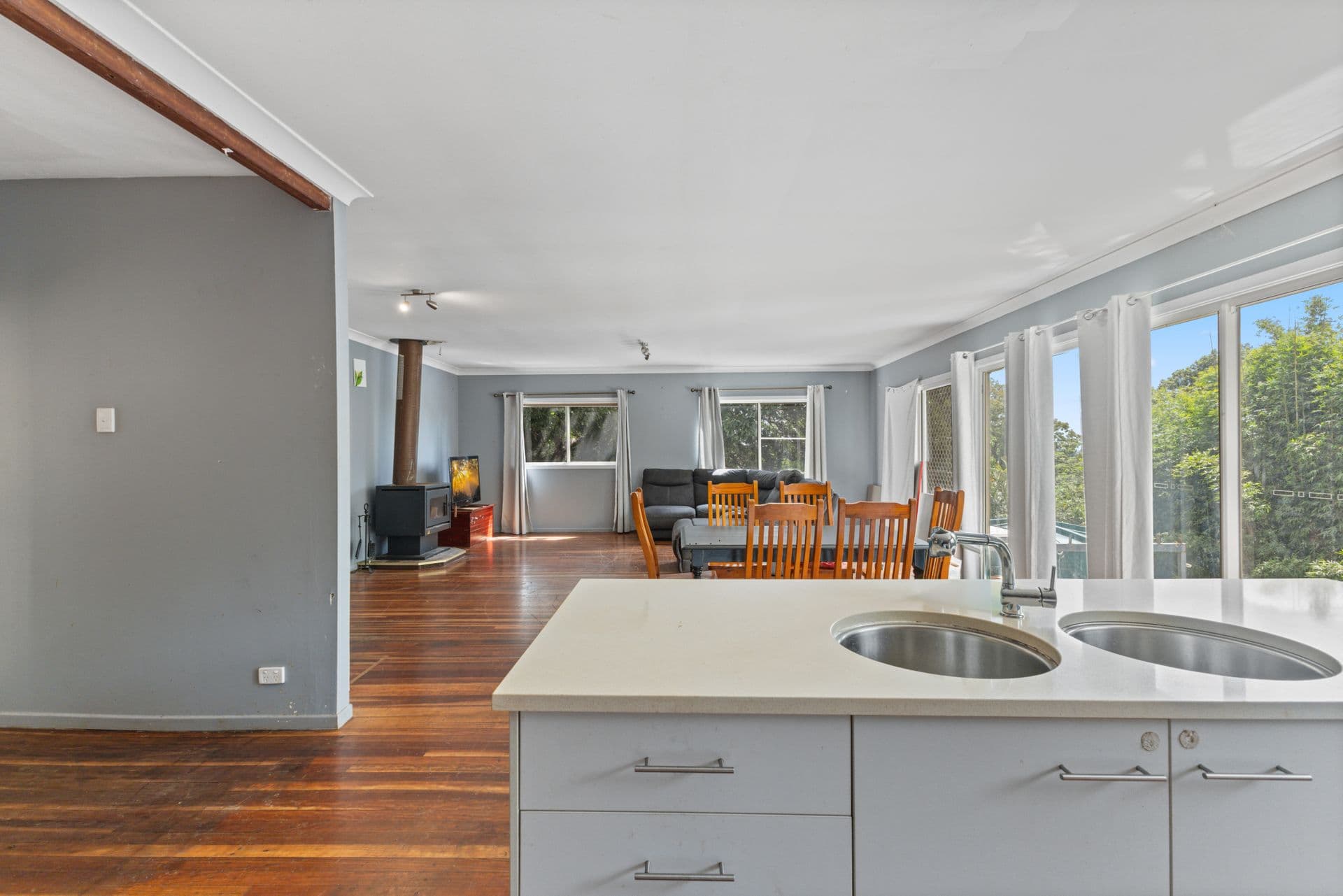 5 Peter Street, Mount Lofty, QLD, 4350, Mount Lofty - Thumbnail 4