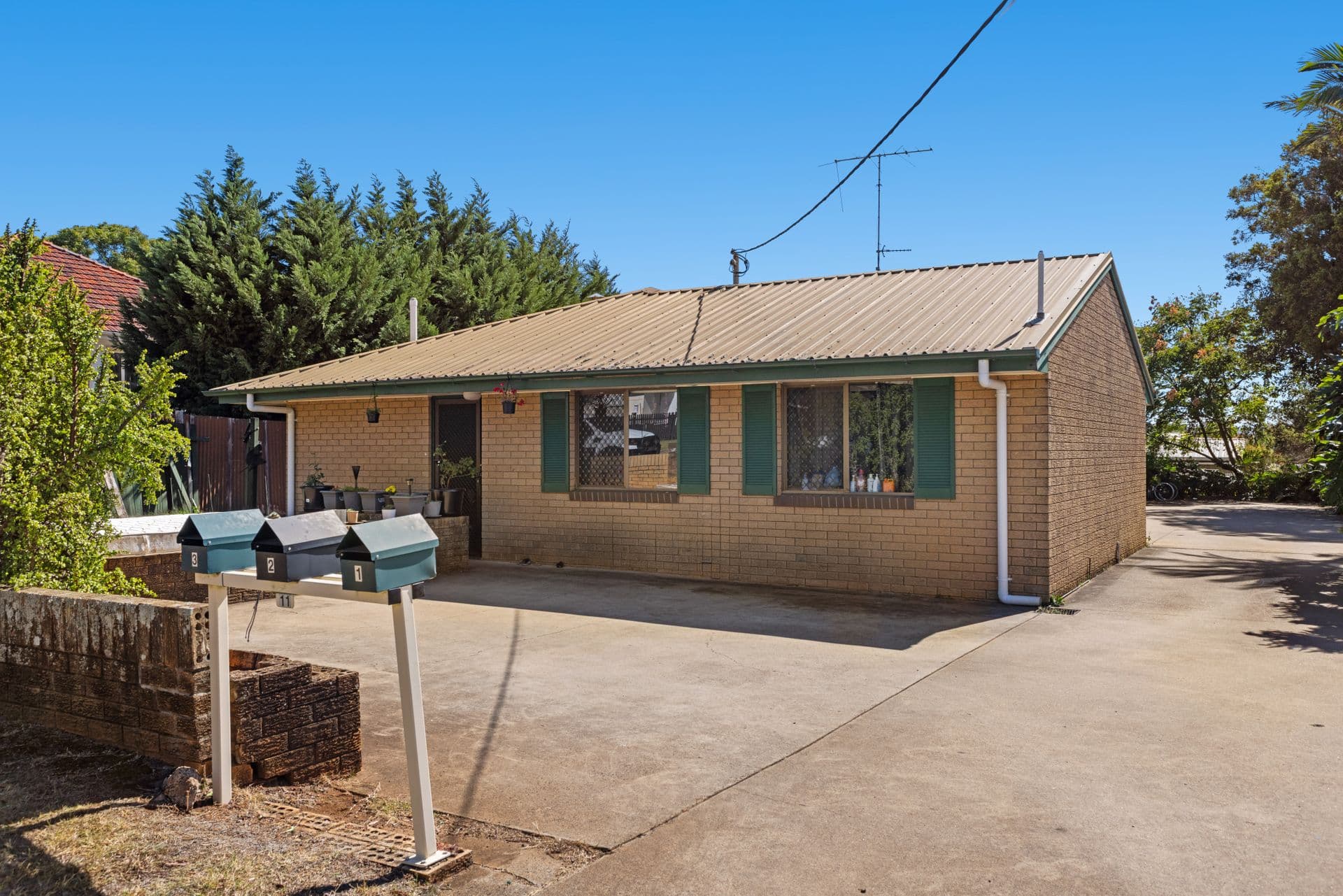11 Tighe Street, Newtown, QLD, 4350, Newtown - Thumbnail 2