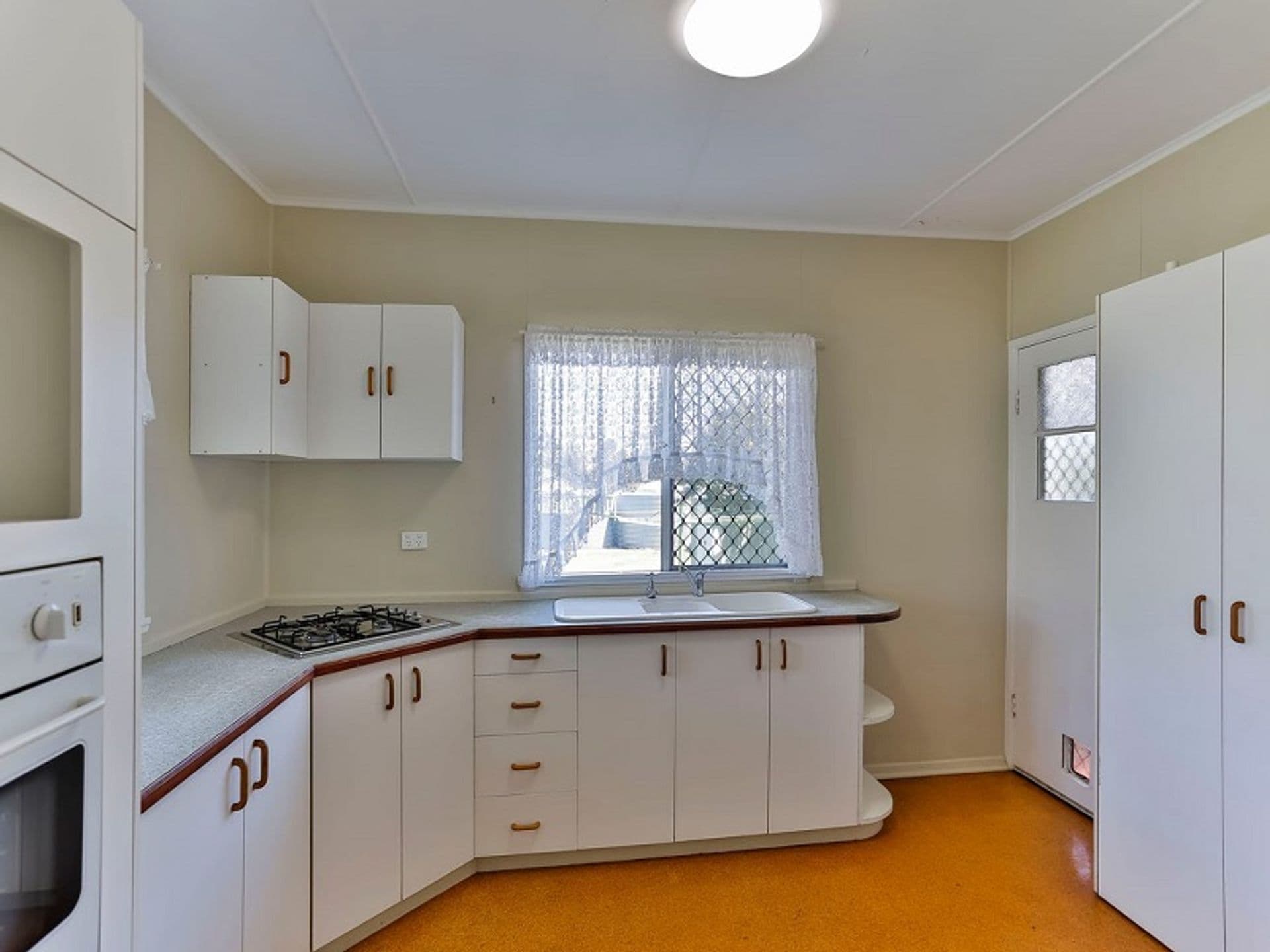 2 Aylmer Street, Oakey, QLD, 4401, Oakey - Thumbnail 2
