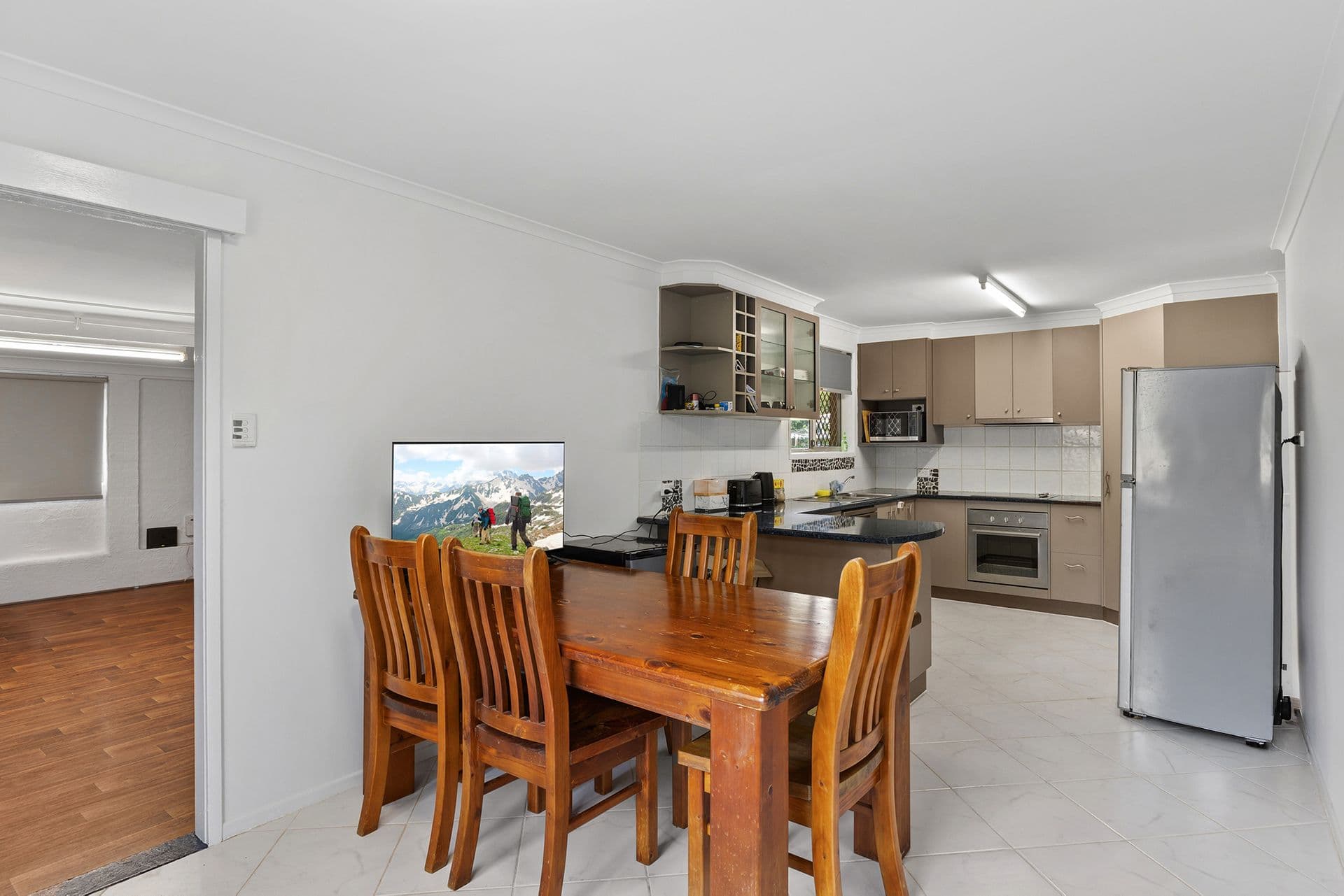 8 Richards Court, Kearneys Spring, QLD, 4350, Kearneys Spring - Thumbnail 4